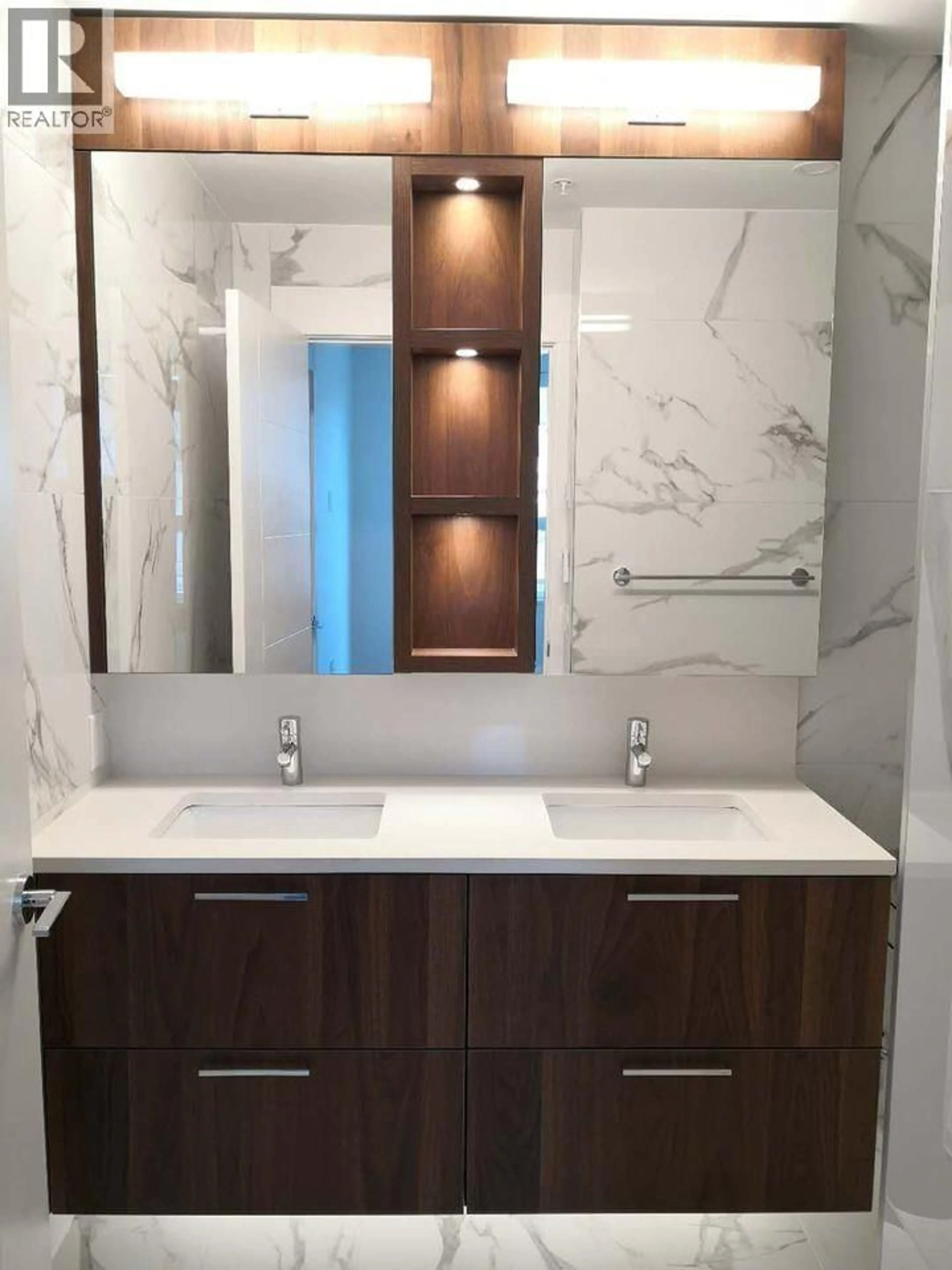 Contemporary bathroom, ceramic/tile floor for 204 - 5058 CAMBIE STREET, Vancouver British Columbia V5Z2Z5