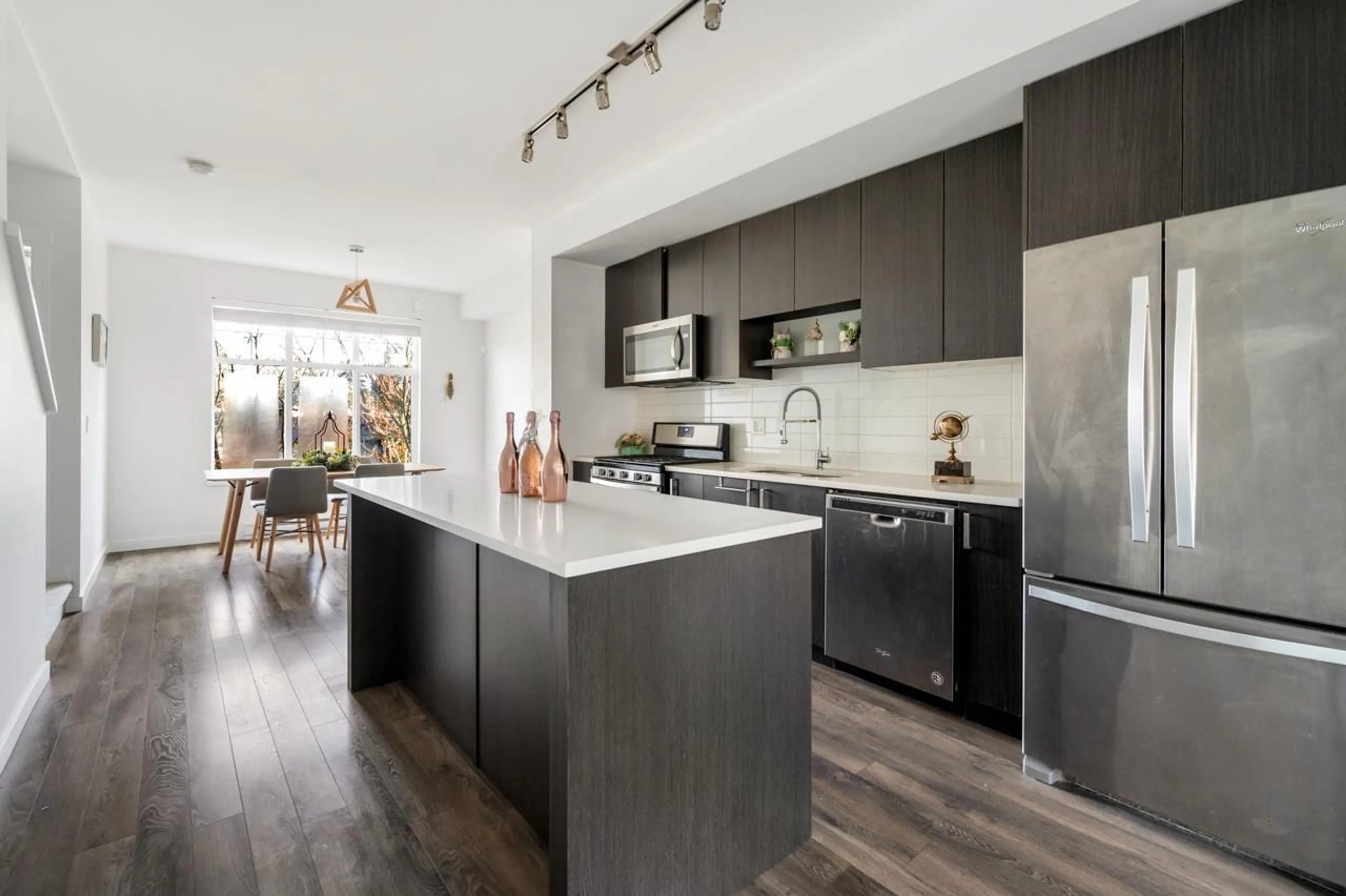 Open concept kitchen, unknown for 39 - 15268 28 AVENUE, Surrey British Columbia V4P0E8