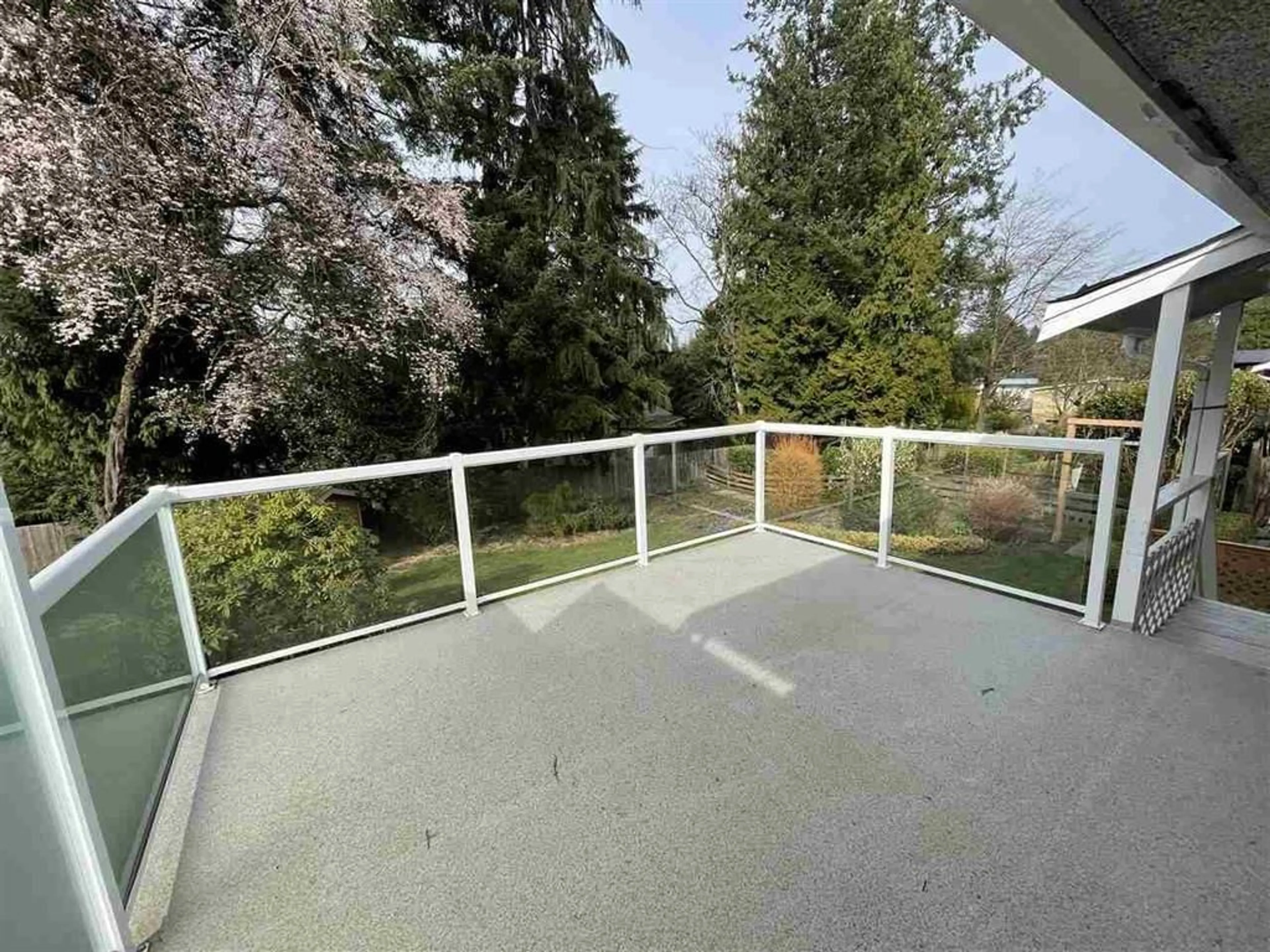 Patio, unknown for 12677 98 AVENUE, Surrey British Columbia V3V2K7