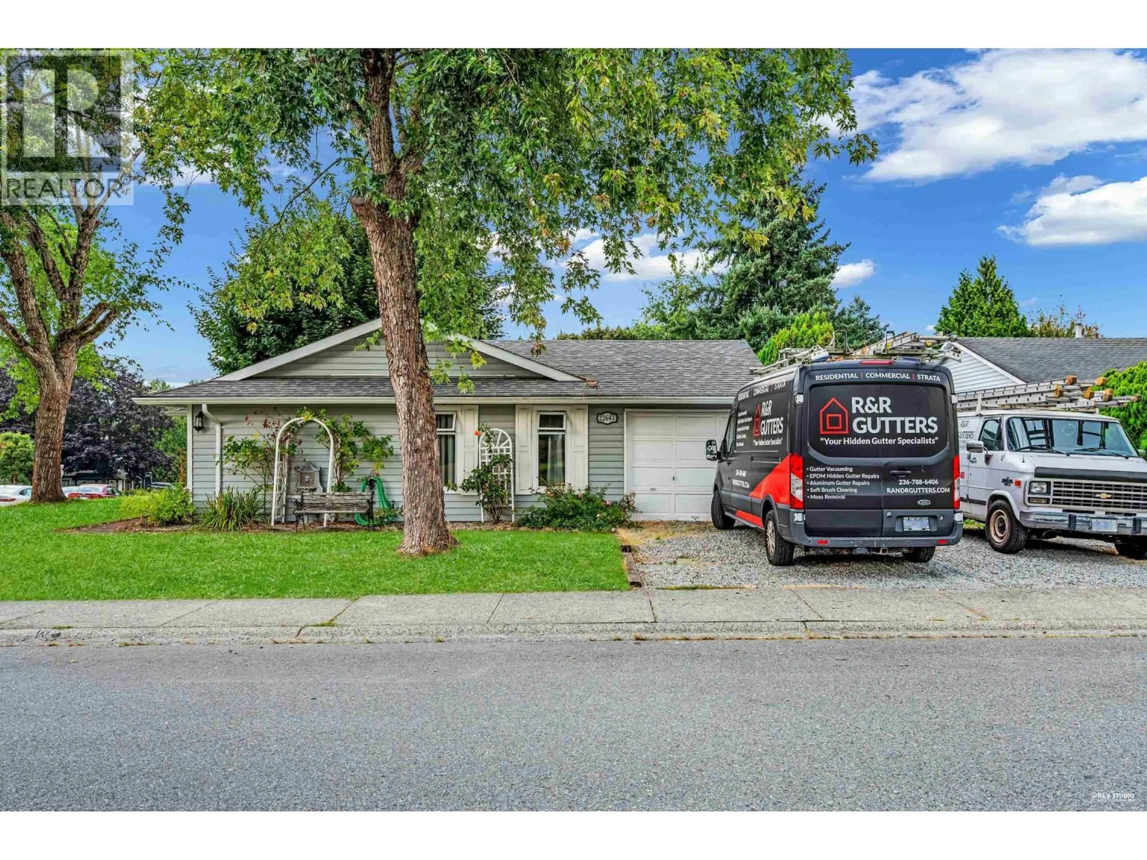 Home with vinyl exterior material, street for 22641 KENDRICK LOOP, Maple Ridge British Columbia V2X8Y9