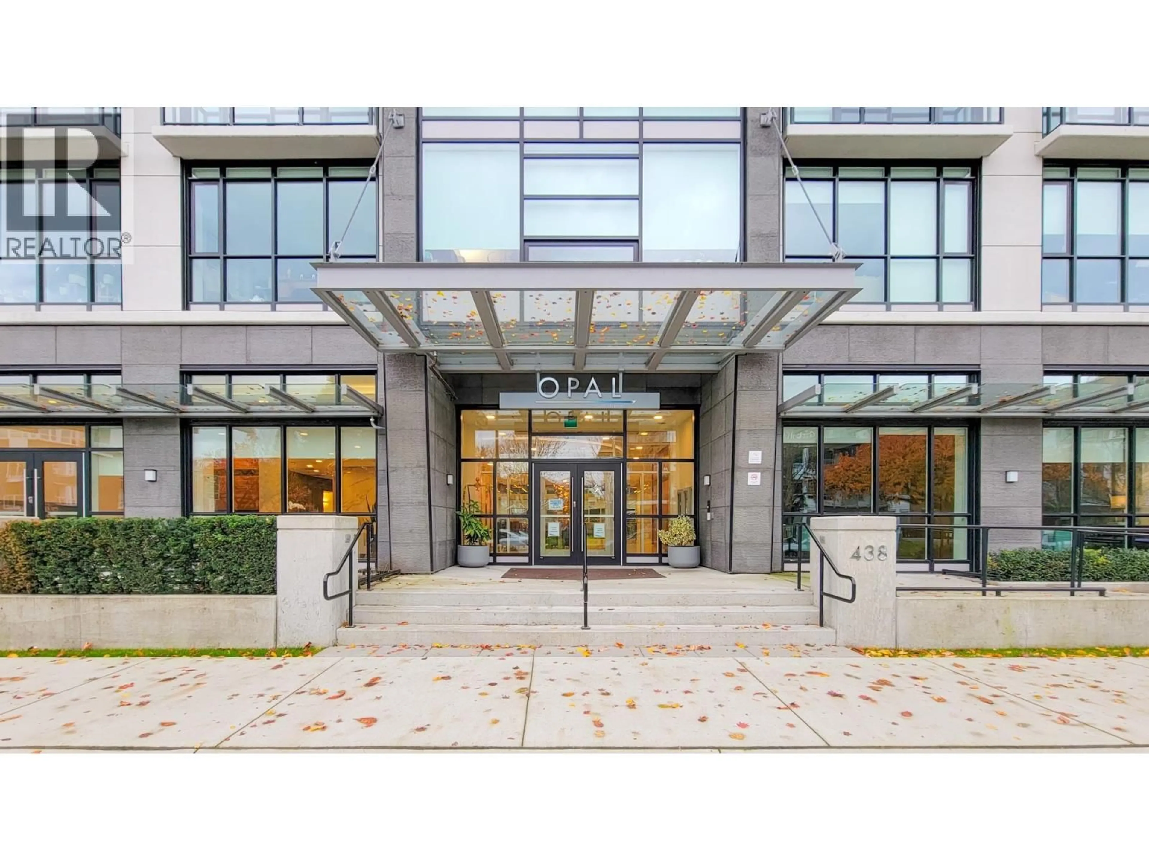 Indoor foyer for 671 - 438 KING EDWARD AVENUE, Vancouver British Columbia V5Y0M5