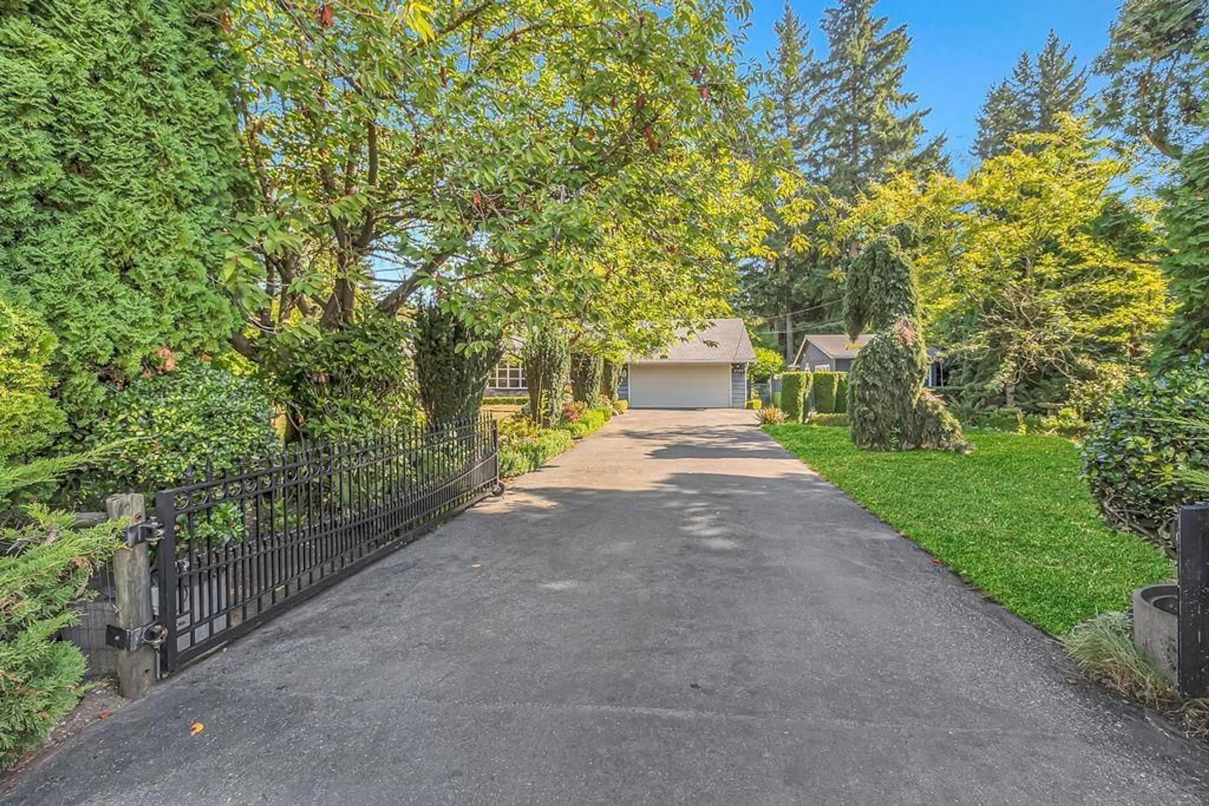 A pic from outside/outdoor area/front of a property/back of a property/a pic from drone, street for 5144 235 STREET, Langley British Columbia V2Z2P5