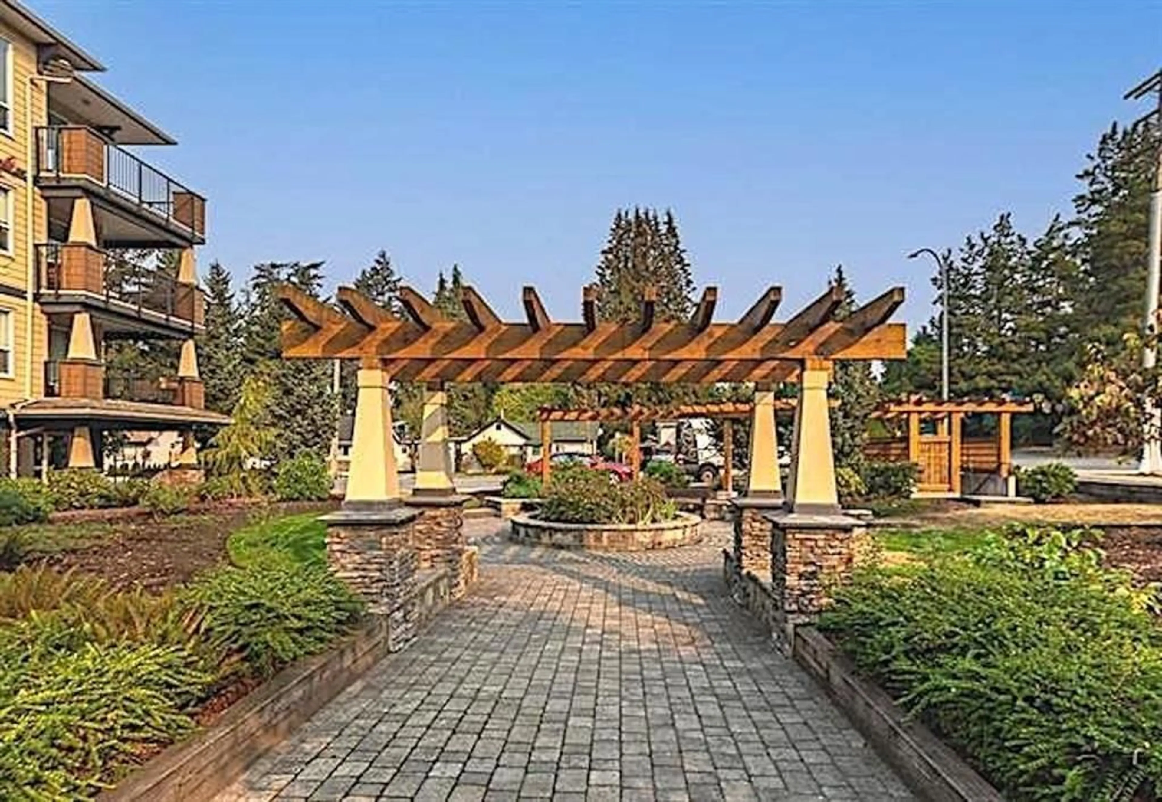 Patio, mountain view for 217 - 2565 CAMPBELL AVENUE, Abbotsford British Columbia V2S0E3