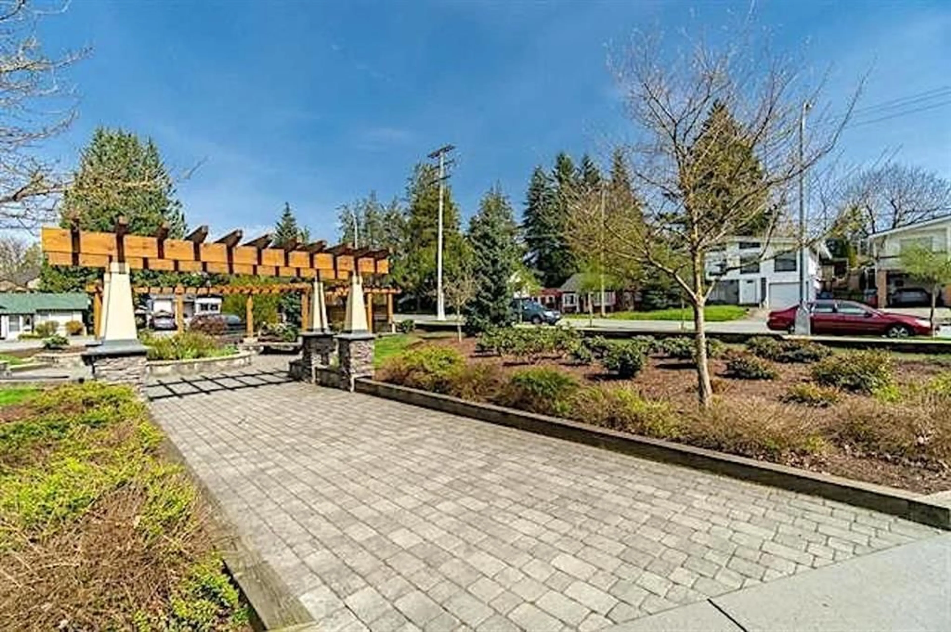 Patio, mountain view for 217 - 2565 CAMPBELL AVENUE, Abbotsford British Columbia V2S0E3