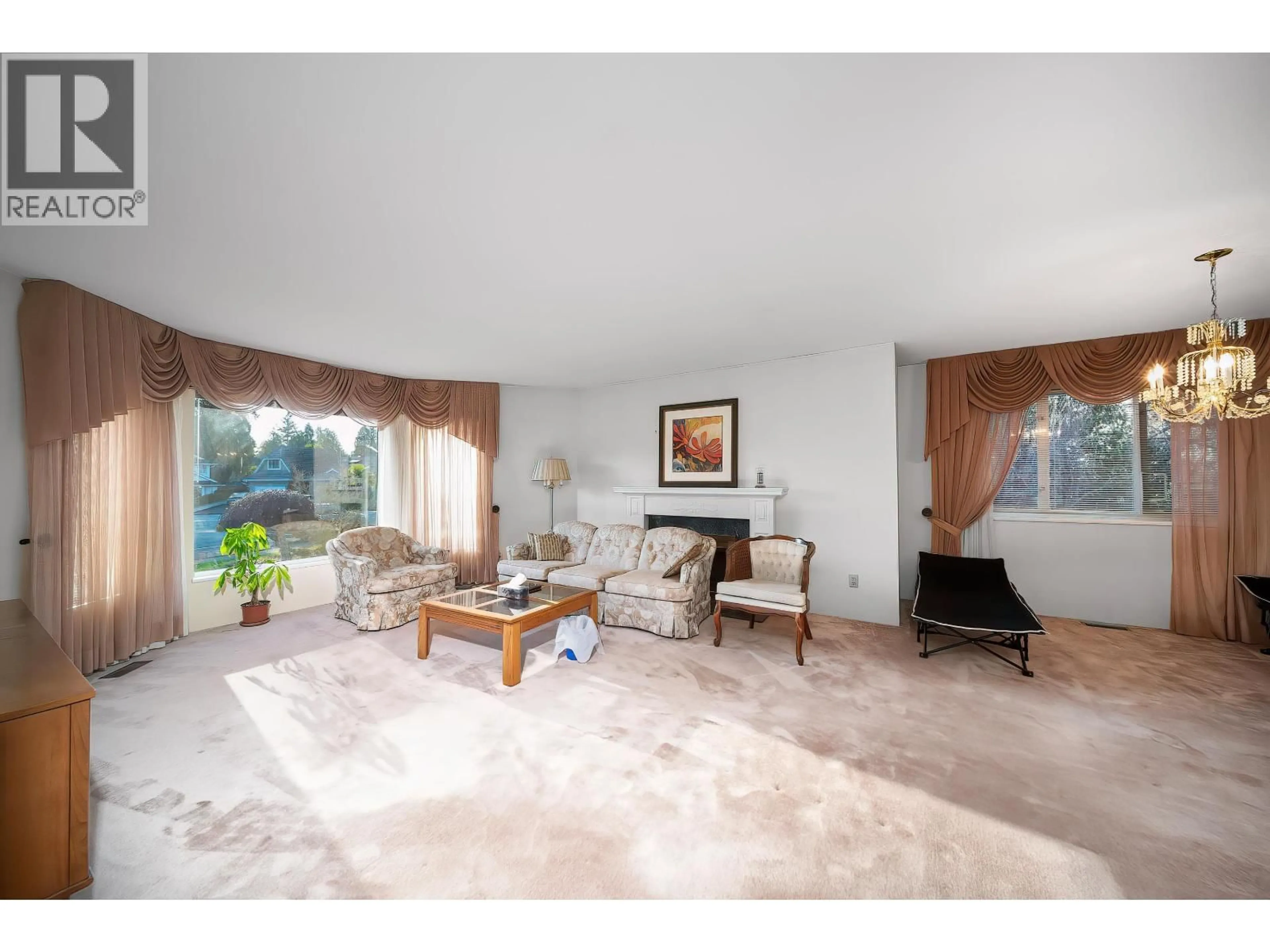 Living room with furniture, unknown for 4837 8A AVENUE, Delta British Columbia V4M1S8