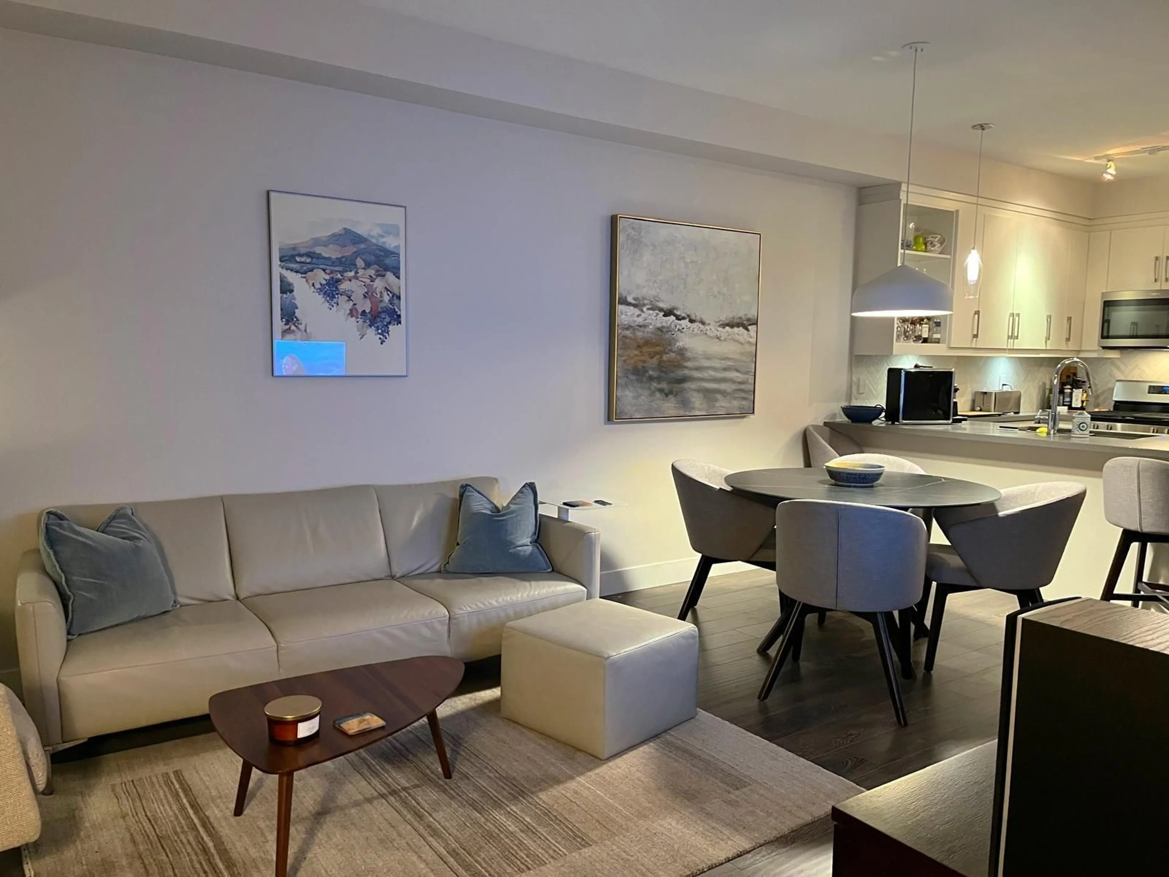 Living room with furniture, unknown for 213 - 14550 WINTER CRESCENT, Surrey British Columbia V4P0G4