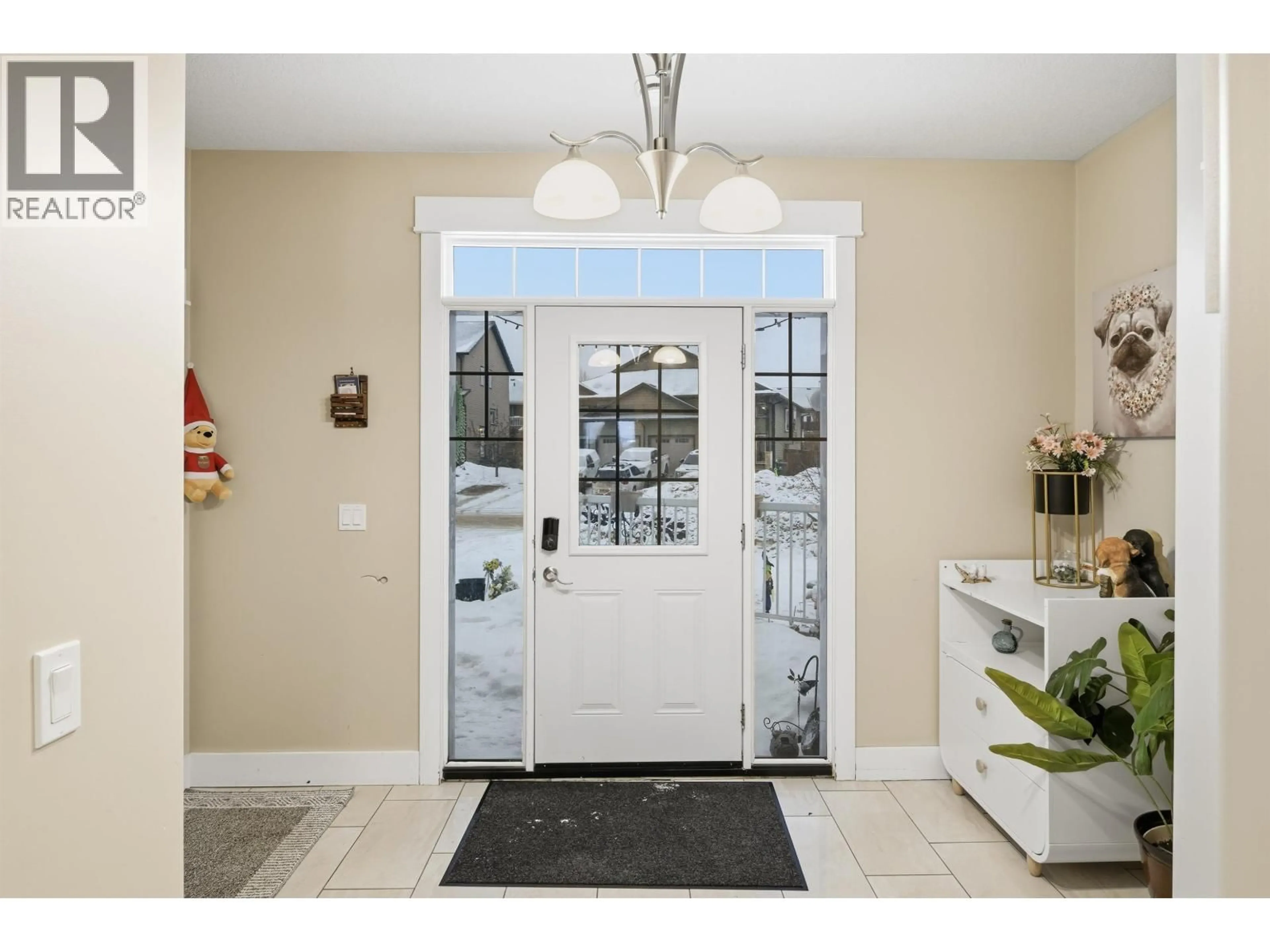 Indoor entryway for 10412 109 STREET, Fort St. John British Columbia V1J0J3