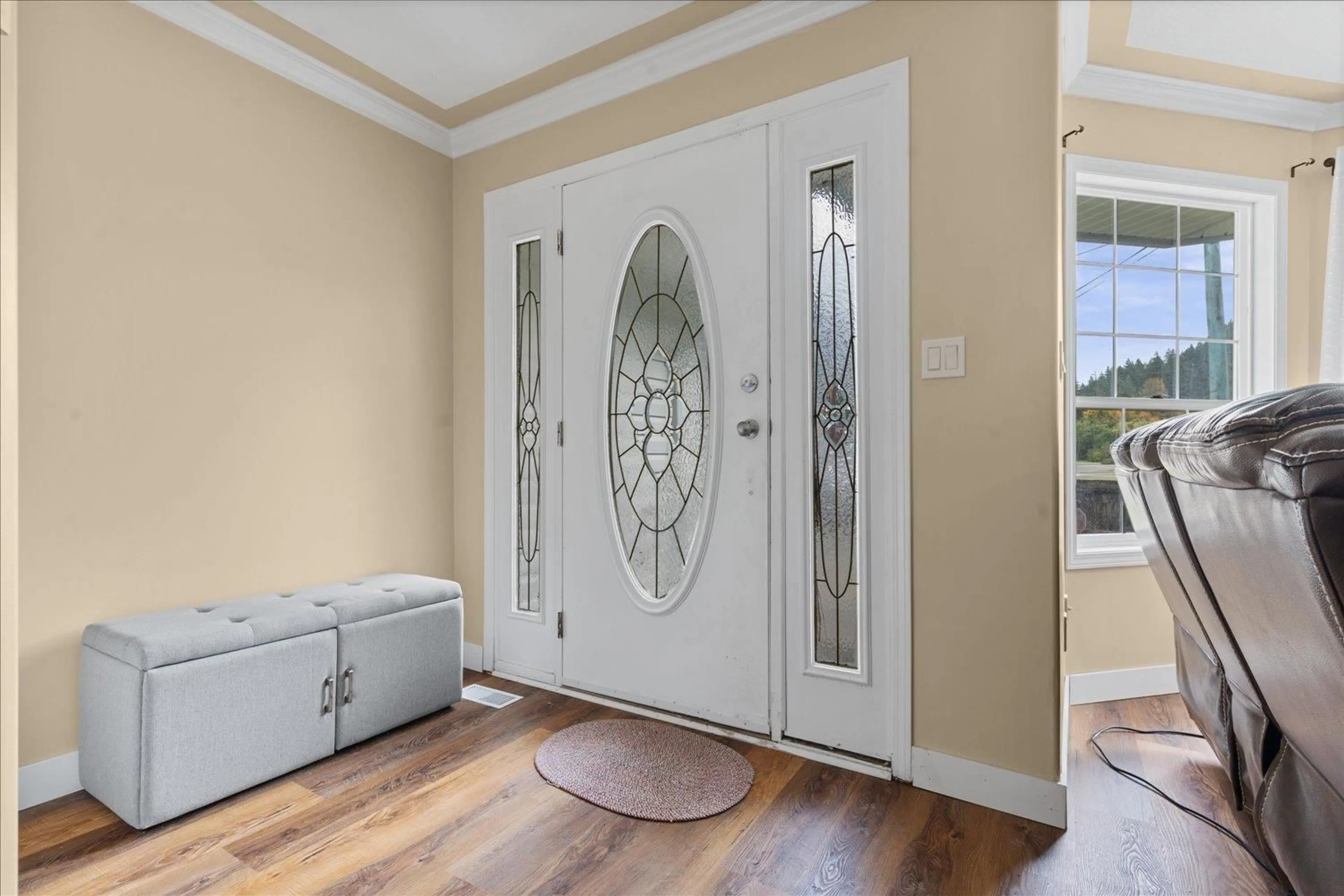 Indoor entryway for 65885 OGILVIEW DRIVE, Hope British Columbia V0X1L1