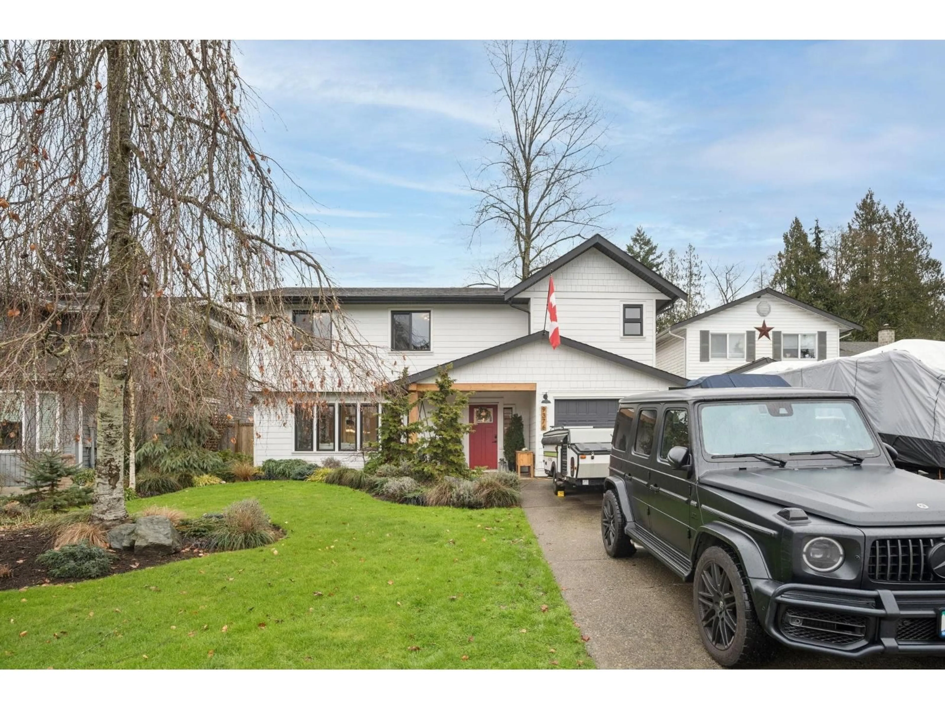 A pic from outside/outdoor area/front of a property/back of a property/a pic from drone, street for 9376 214B STREET, Langley British Columbia V1M1R3