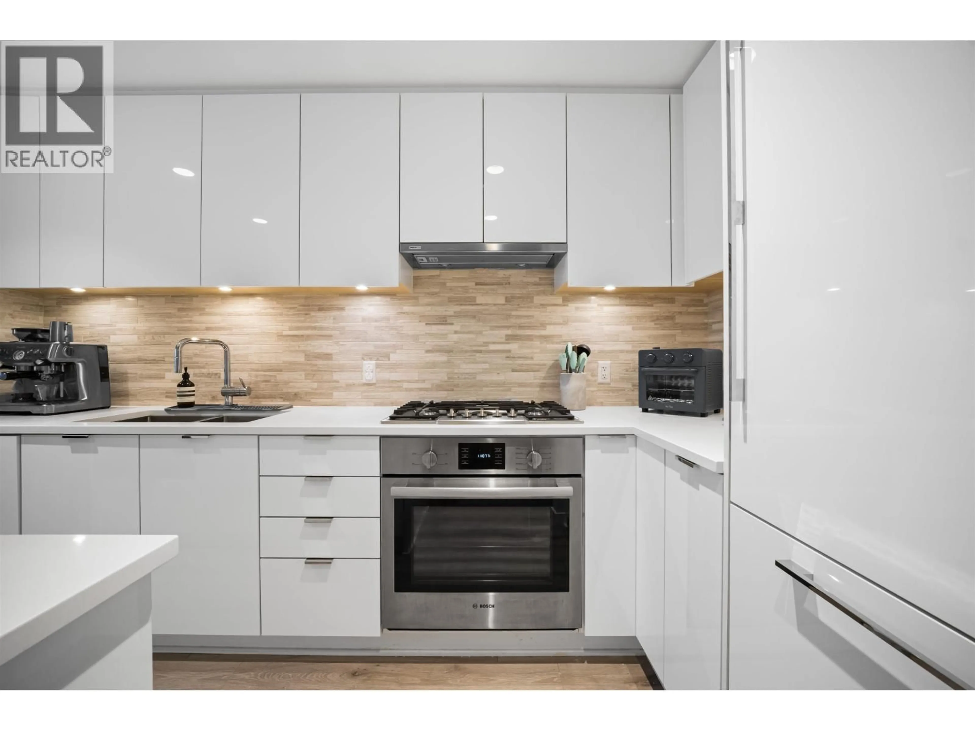 Standard kitchen, unknown for 511 - 9233 ODLIN ROAD, Richmond British Columbia V6X0V4