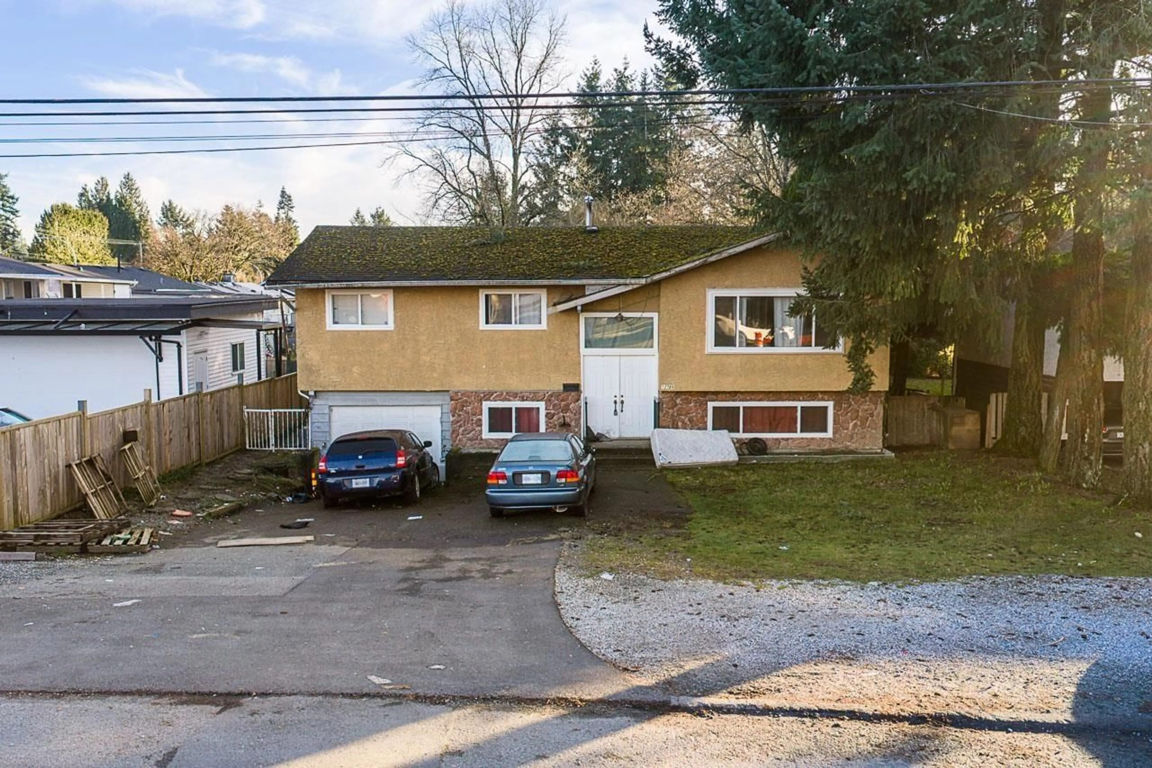 Unknown for 12788 102 AVENUE, Surrey British Columbia V3V3E5