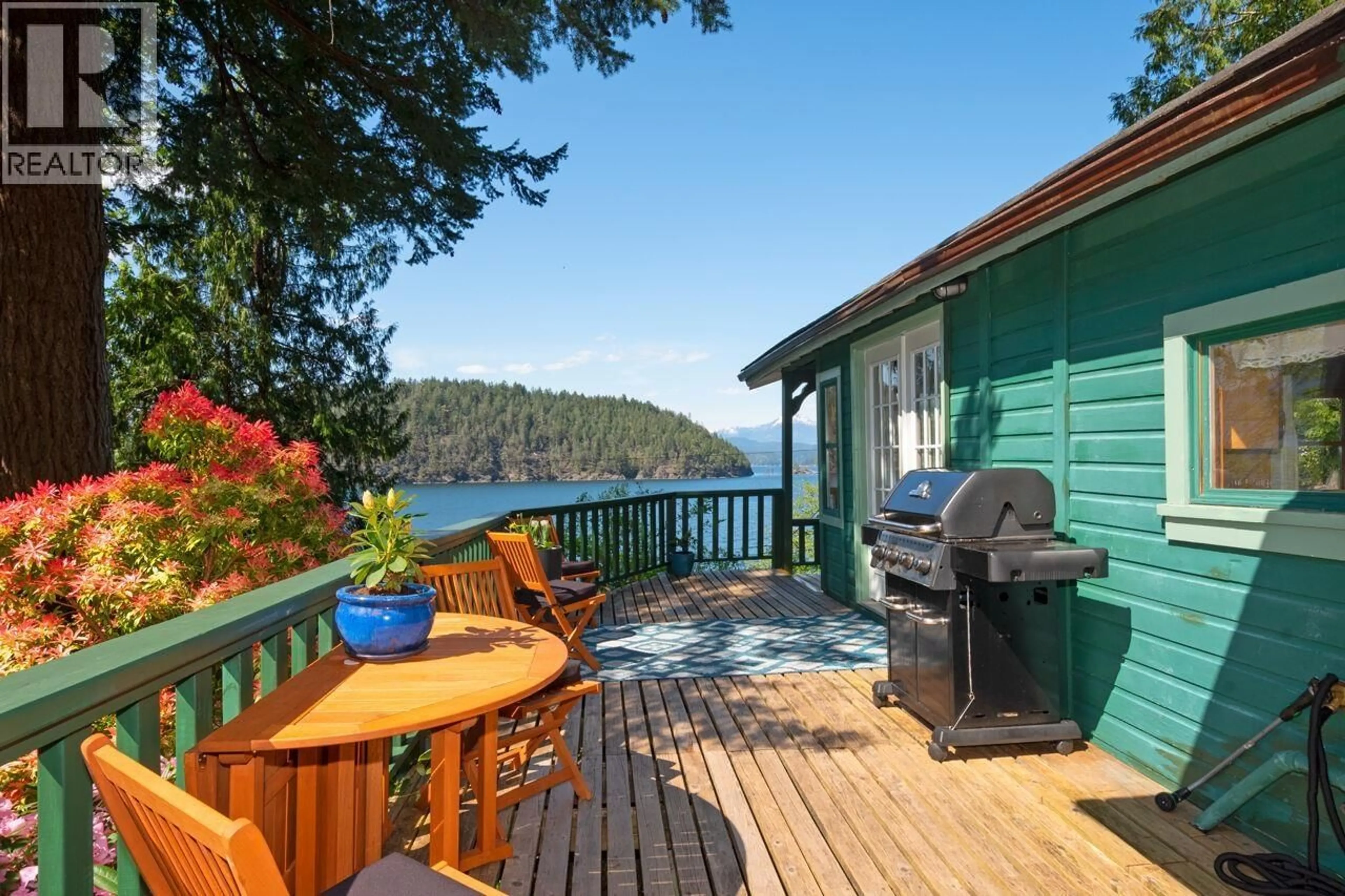 Patio, water/lake/river/ocean view for 1587 MOUNT GARDNER ROAD, Bowen Island British Columbia V0N1G2
