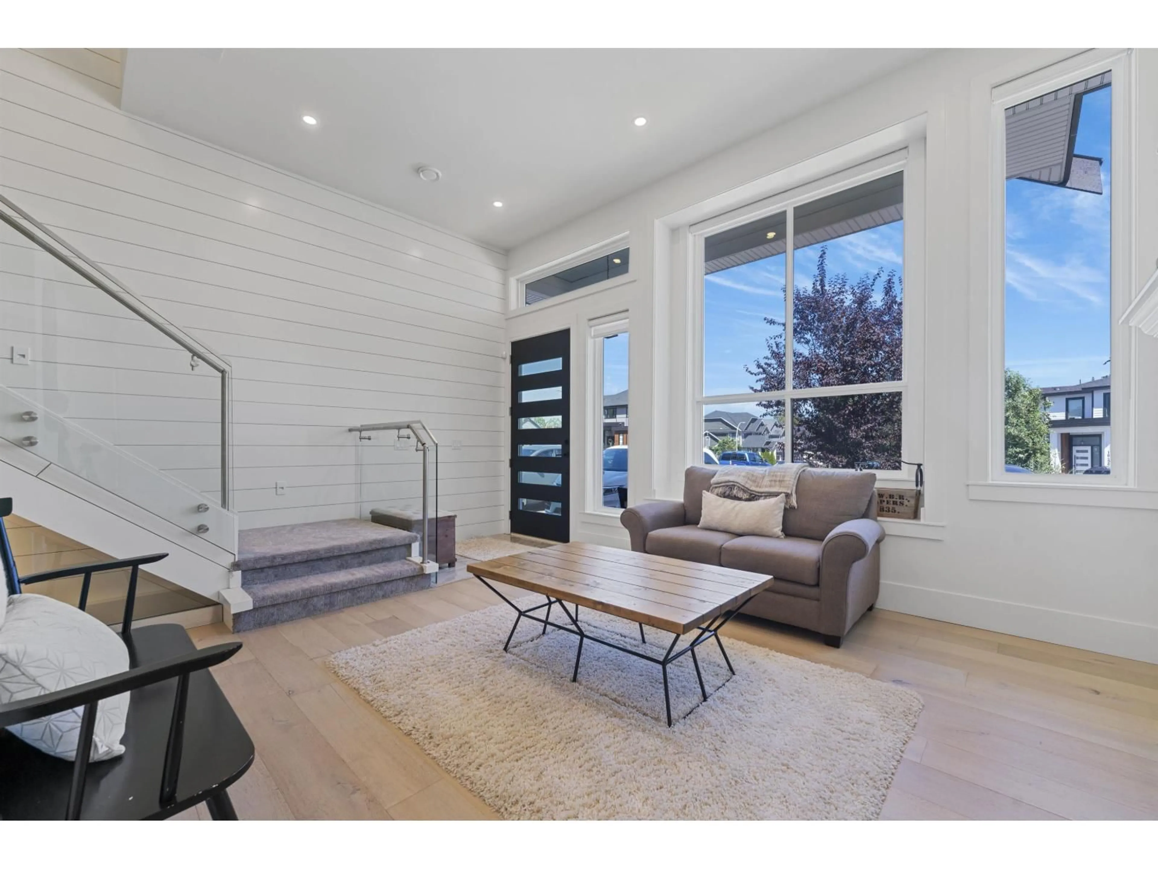 Unknown for 16466 103 AVENUE, Surrey British Columbia V4N1Y6