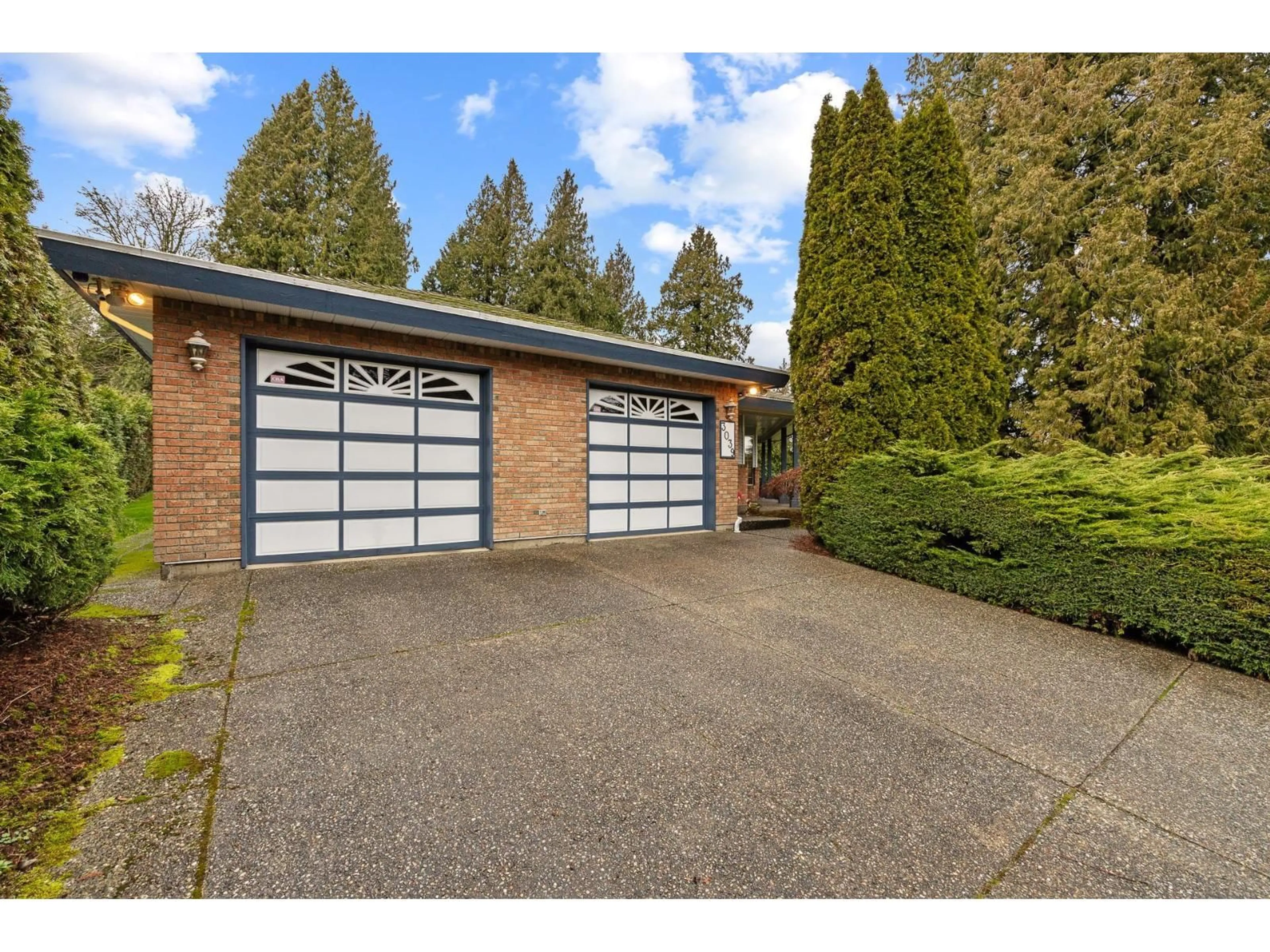 Unknown for 3039 163 STREET, Surrey British Columbia V3Z0E3