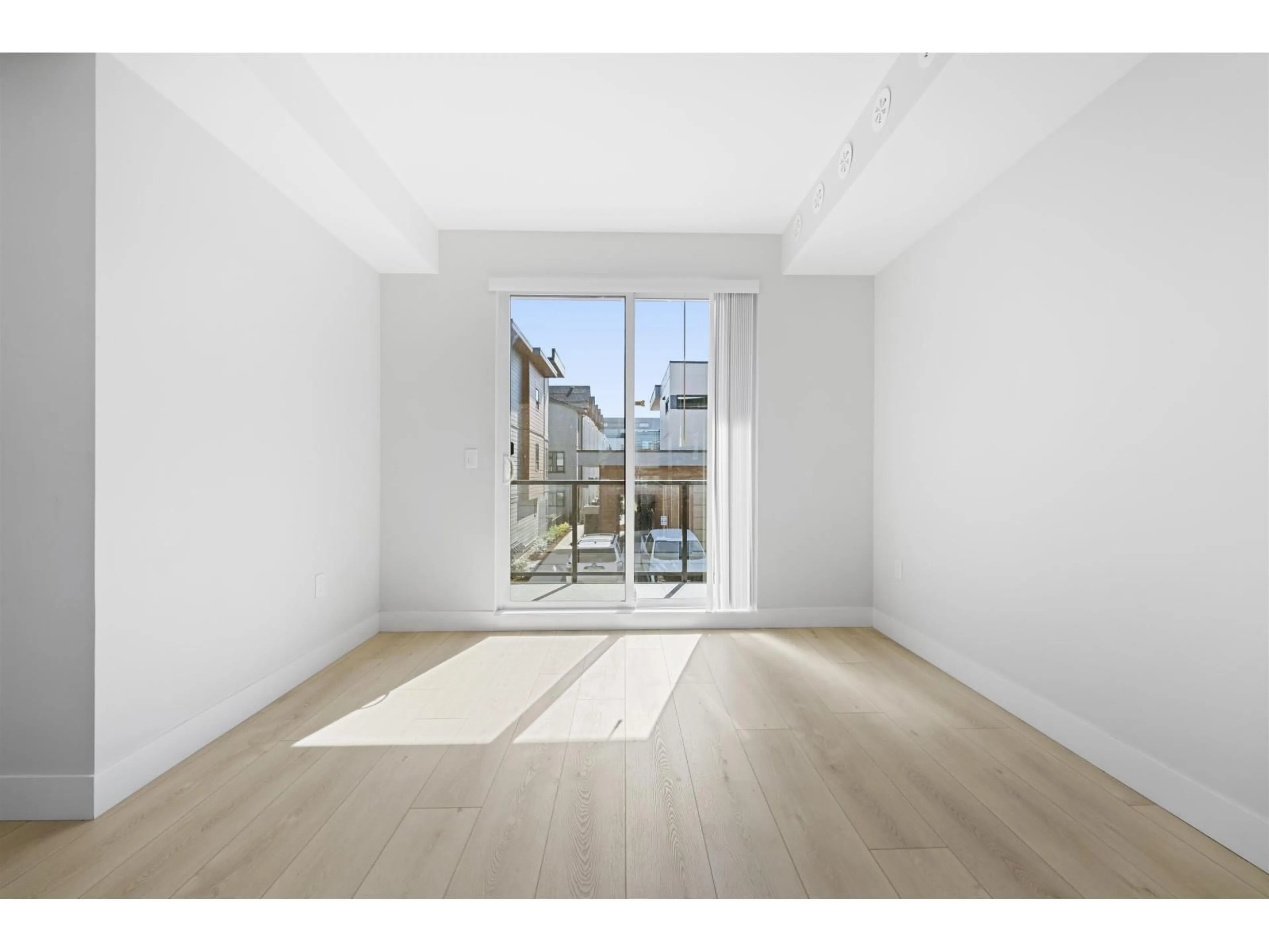 A pic of a room for 23 - 30530 CARDINAL AVENUE, Abbotsford British Columbia V2T0L5