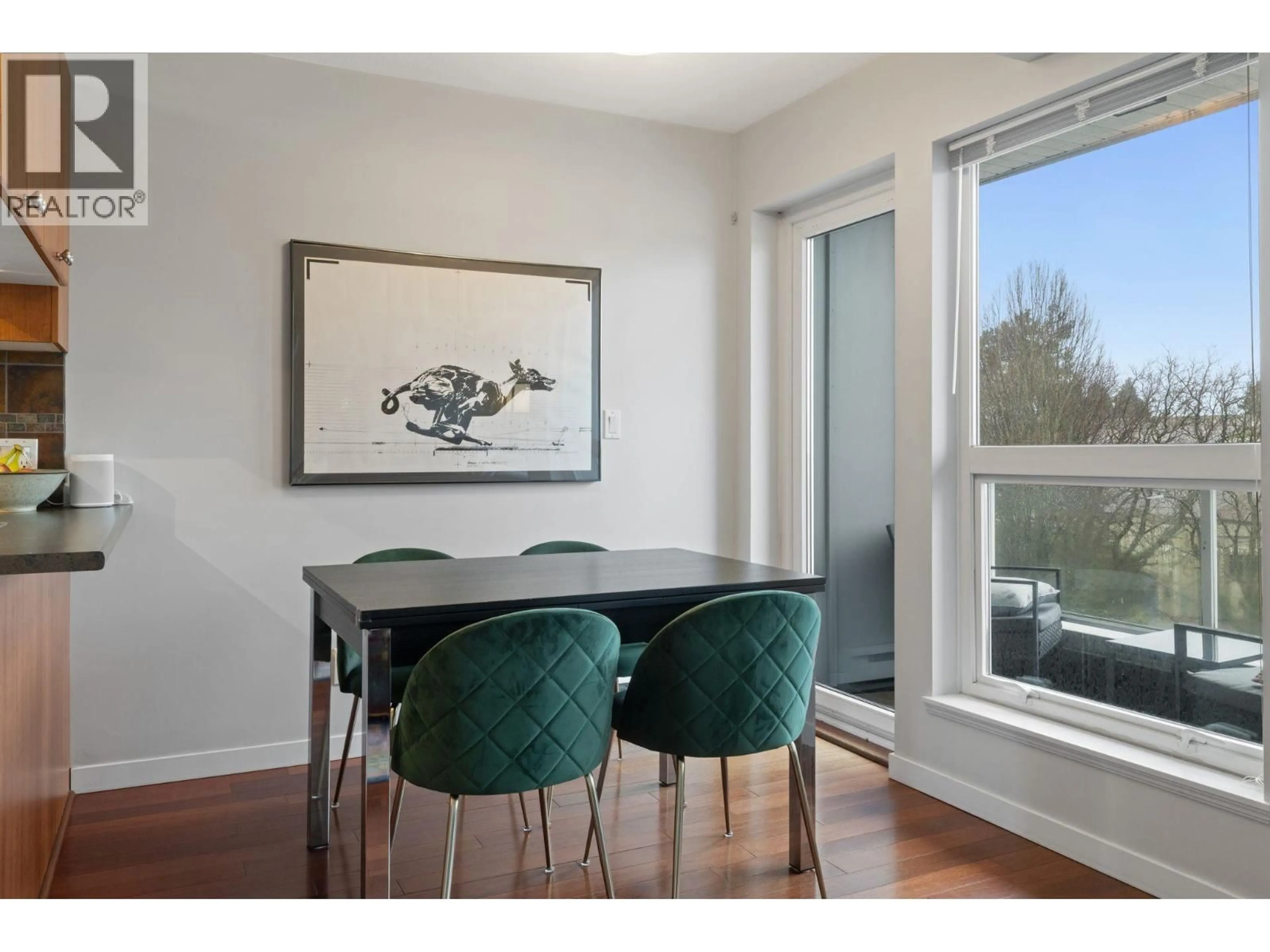 Dining room, wood/laminate floor for 412 - 2891 HASTINGS STREET, Vancouver British Columbia V5K5J8