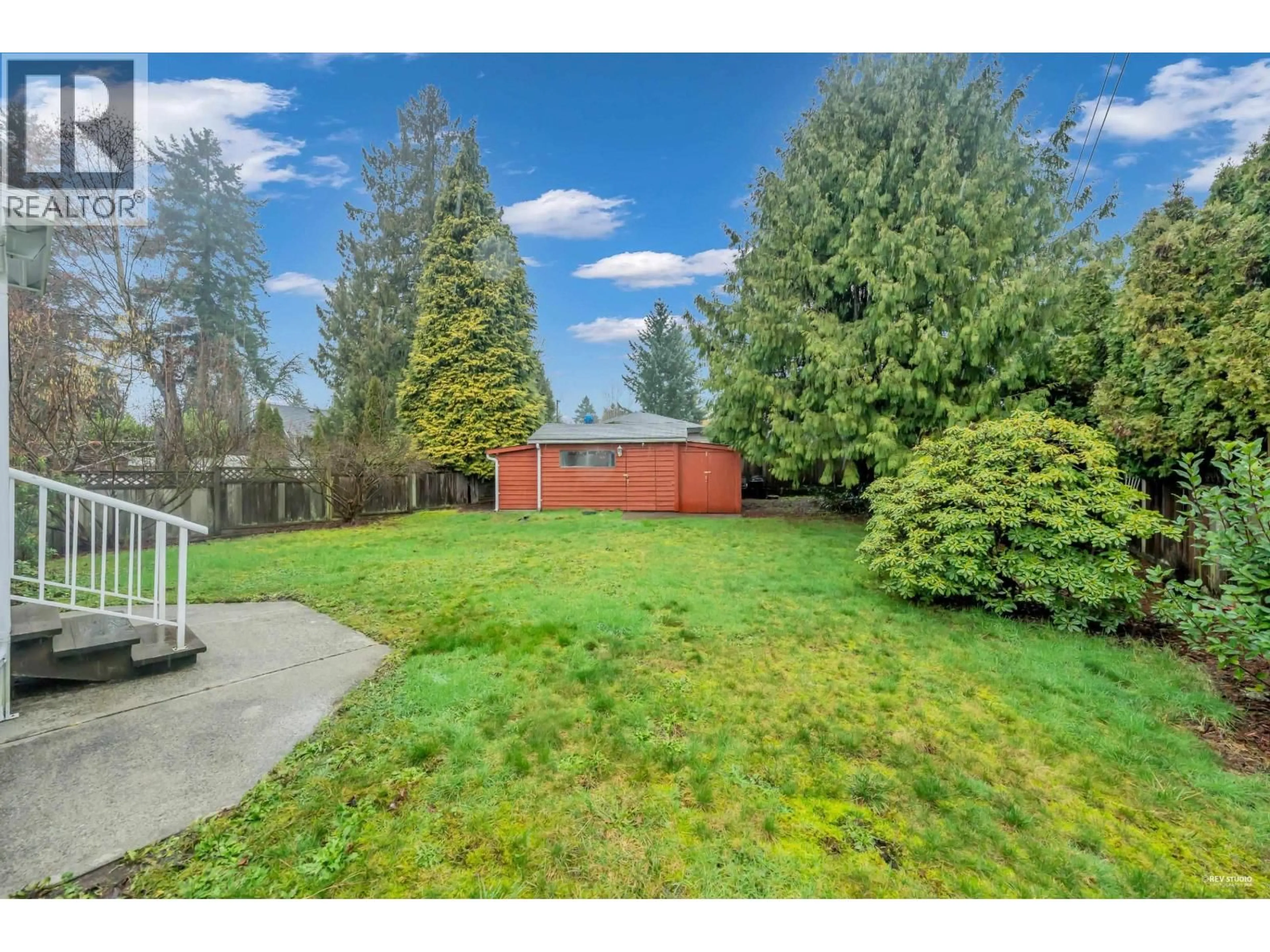 A pic from outside/outdoor area/front of a property/back of a property/a pic from drone, forest/trees view for 2093 CONCORD AVENUE, Coquitlam British Columbia V3K1K4