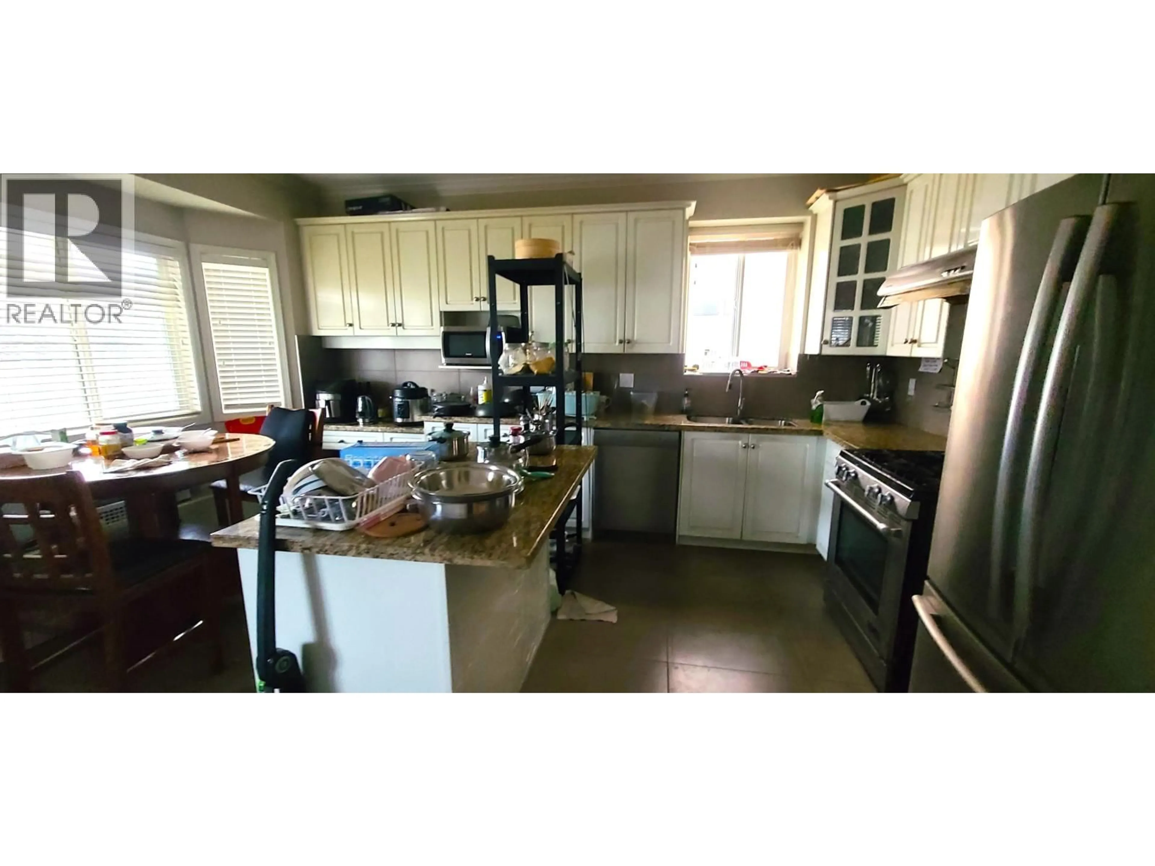 Unknown for 8038 MONTCALM STREET, Vancouver British Columbia V6P4P5