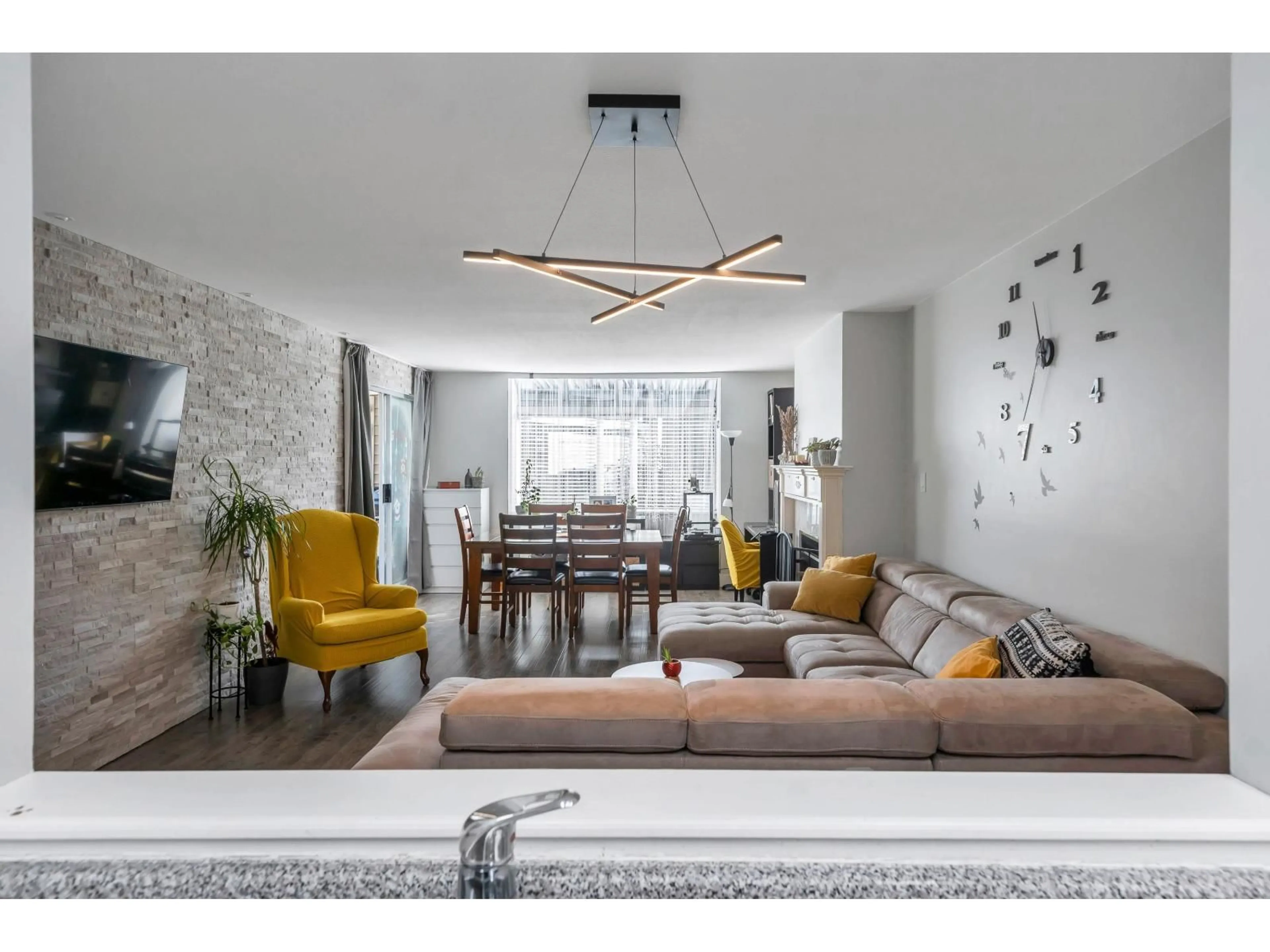 Living room with furniture, unknown for 312 - 9763 140 STREET, Surrey British Columbia V3T4M4