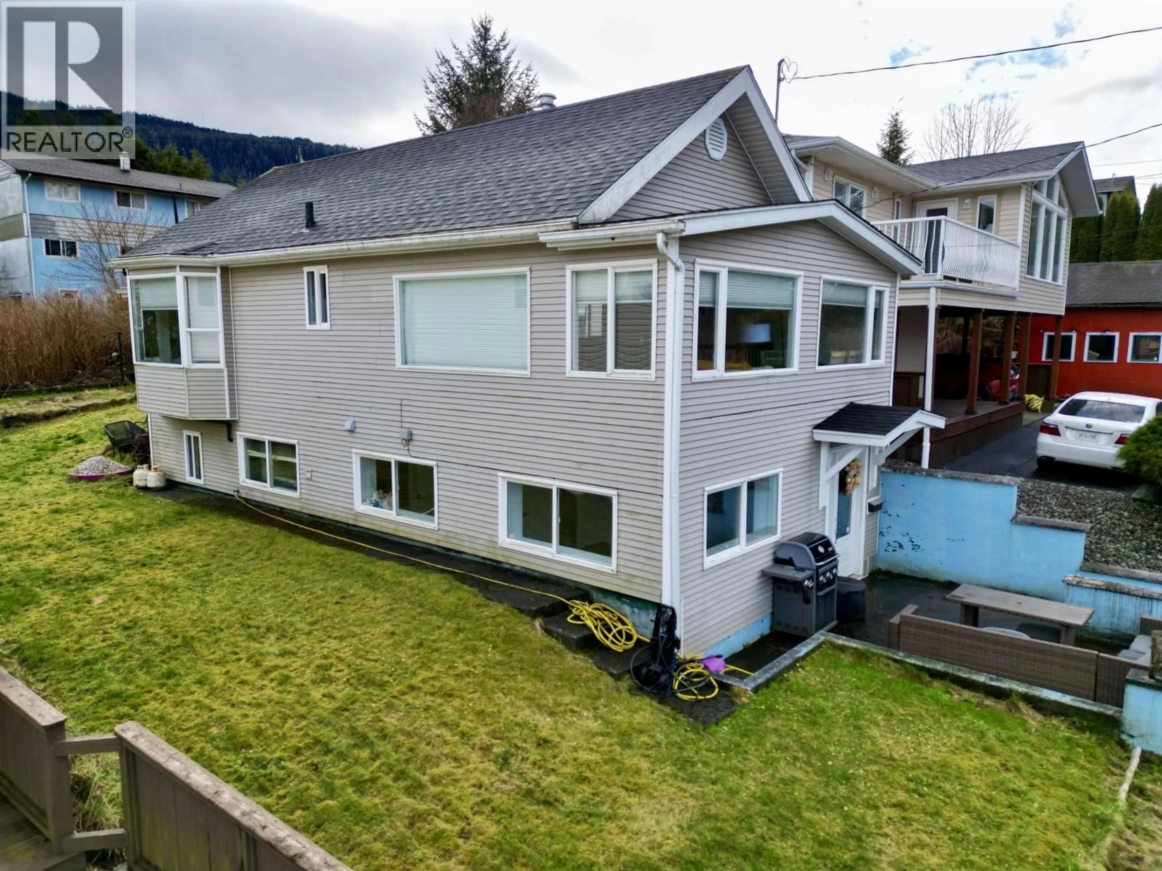 A pic from outside/outdoor area/front of a property/back of a property/a pic from drone, mountain view for 1417 GRAHAM AVENUE, Prince Rupert British Columbia V8J1C6