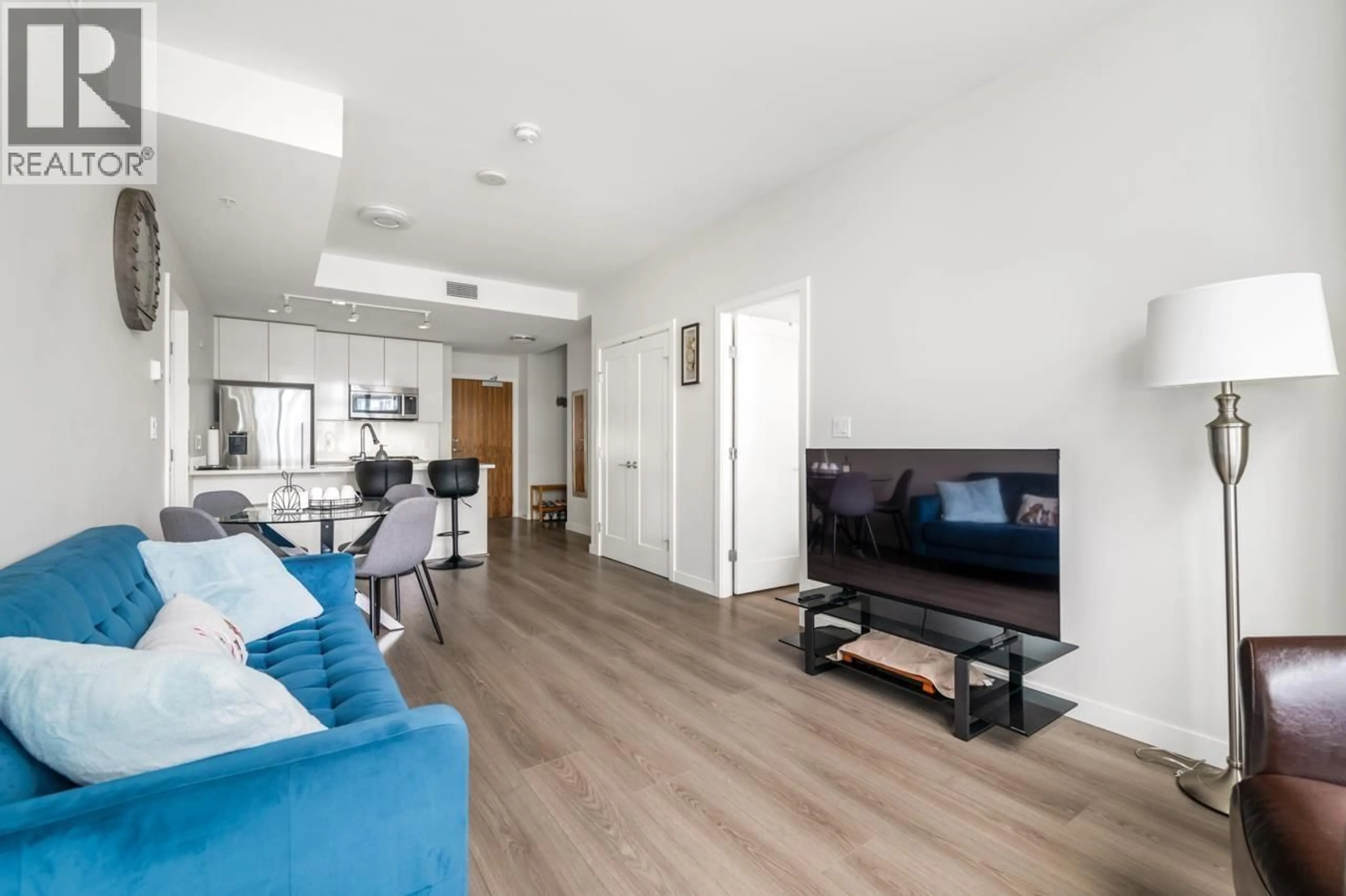 Living room with furniture, unknown for 919 - 8699 HAZELBRIDGE WAY, Richmond British Columbia V6X0T4