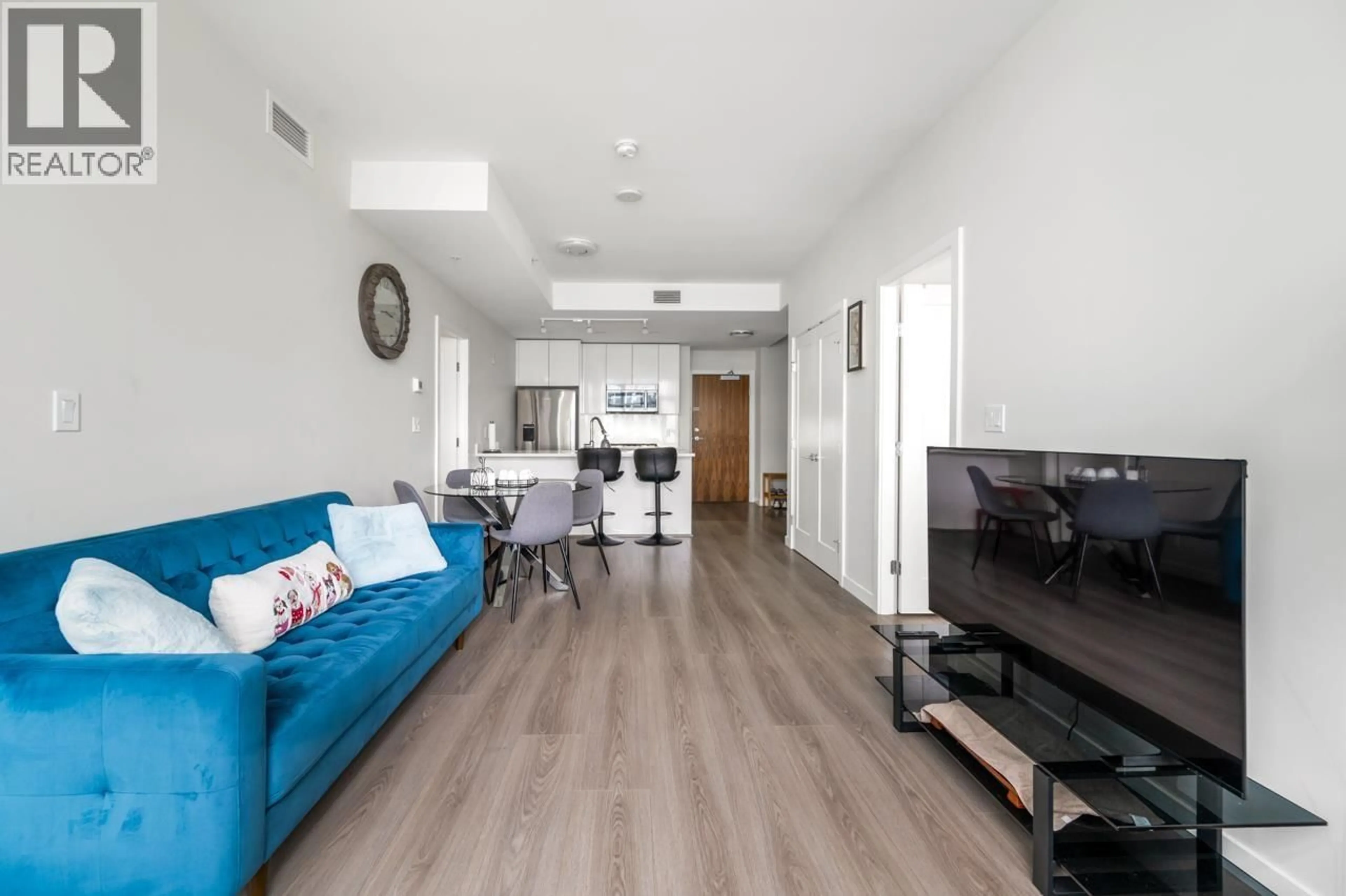 Living room with furniture, unknown for 919 - 8699 HAZELBRIDGE WAY, Richmond British Columbia V6X0T4