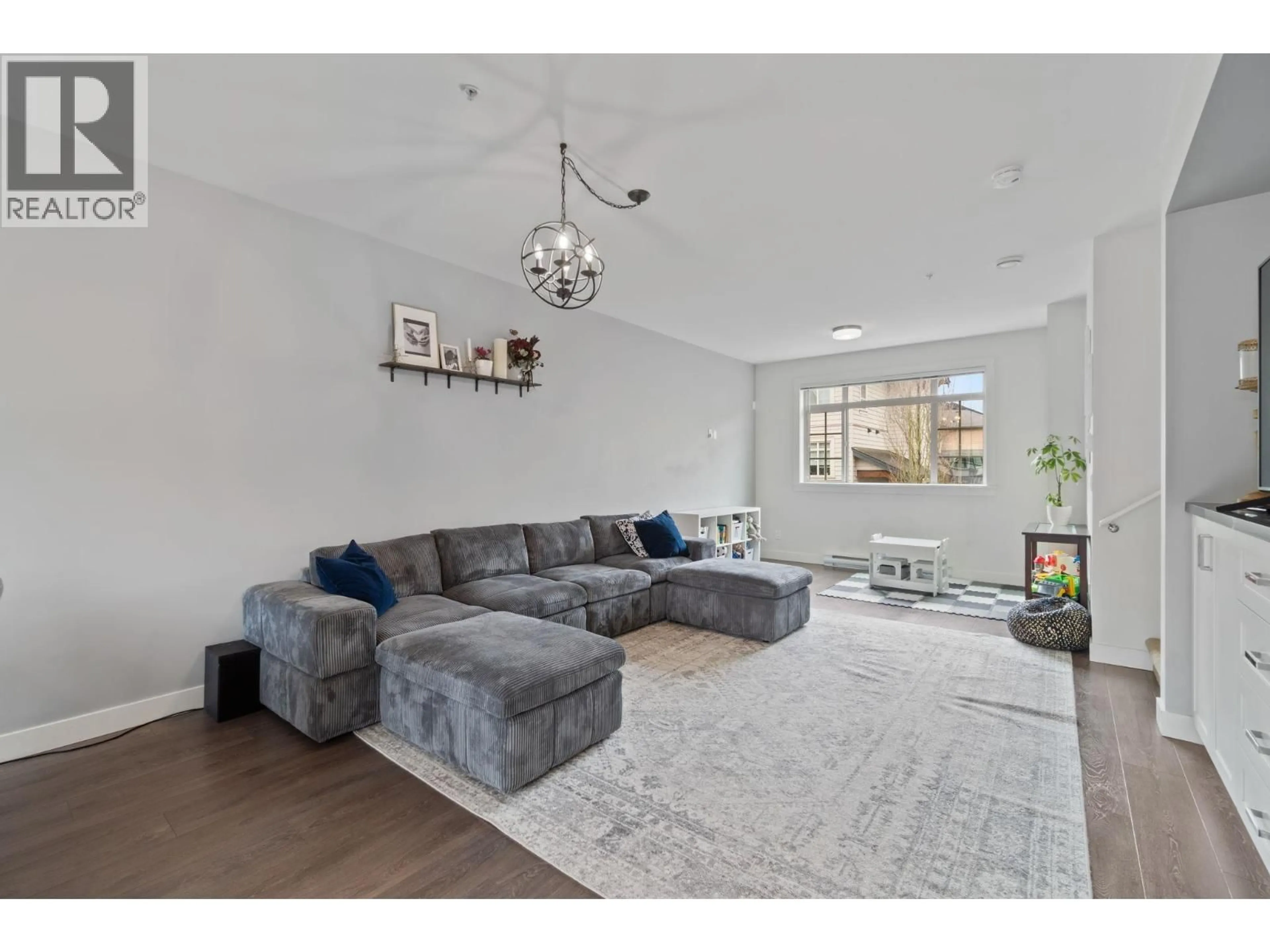 Living room with furniture, unknown for 21 - 11305 240 STREET, Maple Ridge British Columbia V2W0J1