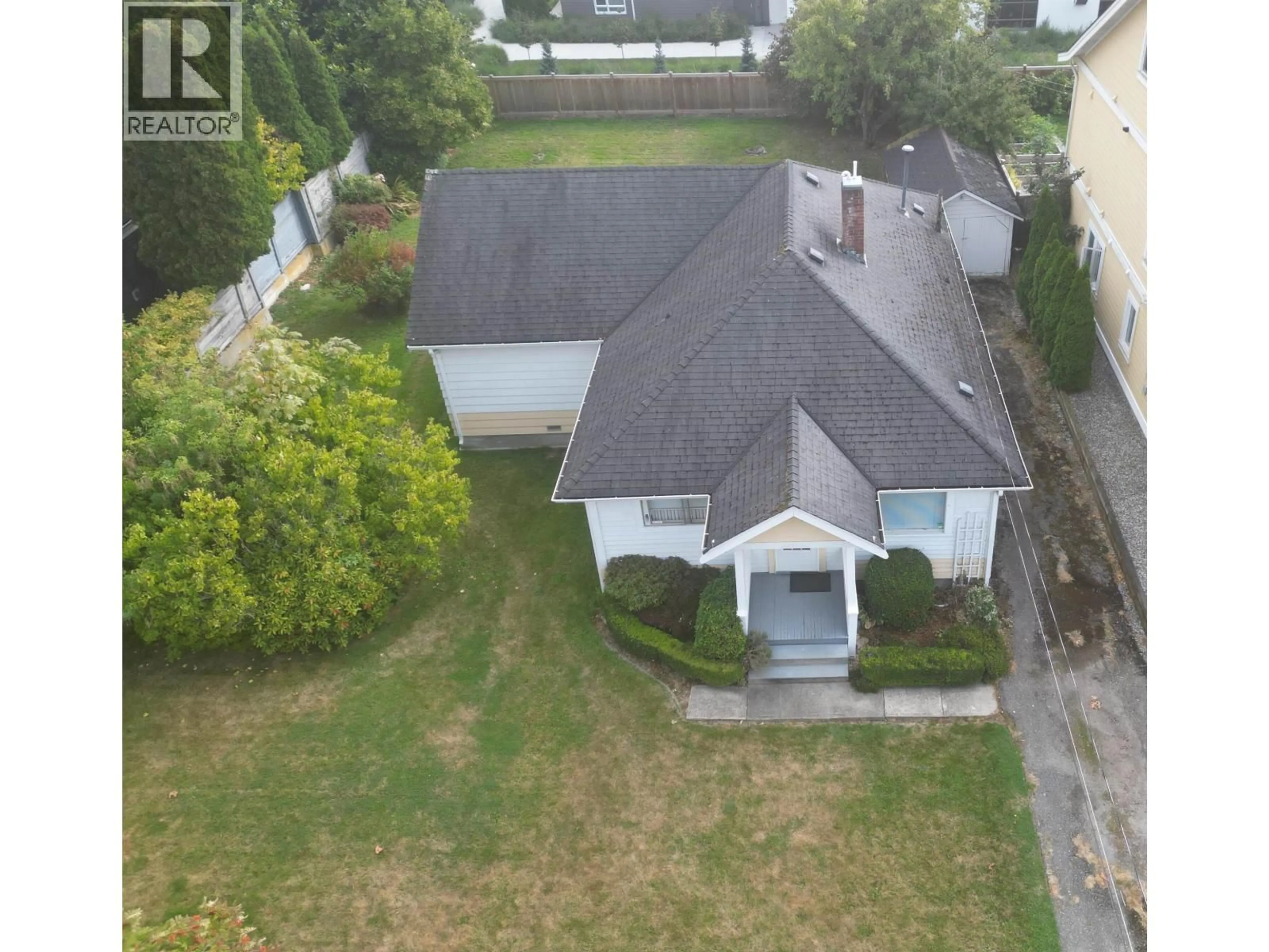 A pic from outside/outdoor area/front of a property/back of a property/a pic from drone, street for 4654 51 STREET, Delta British Columbia V4K2V7