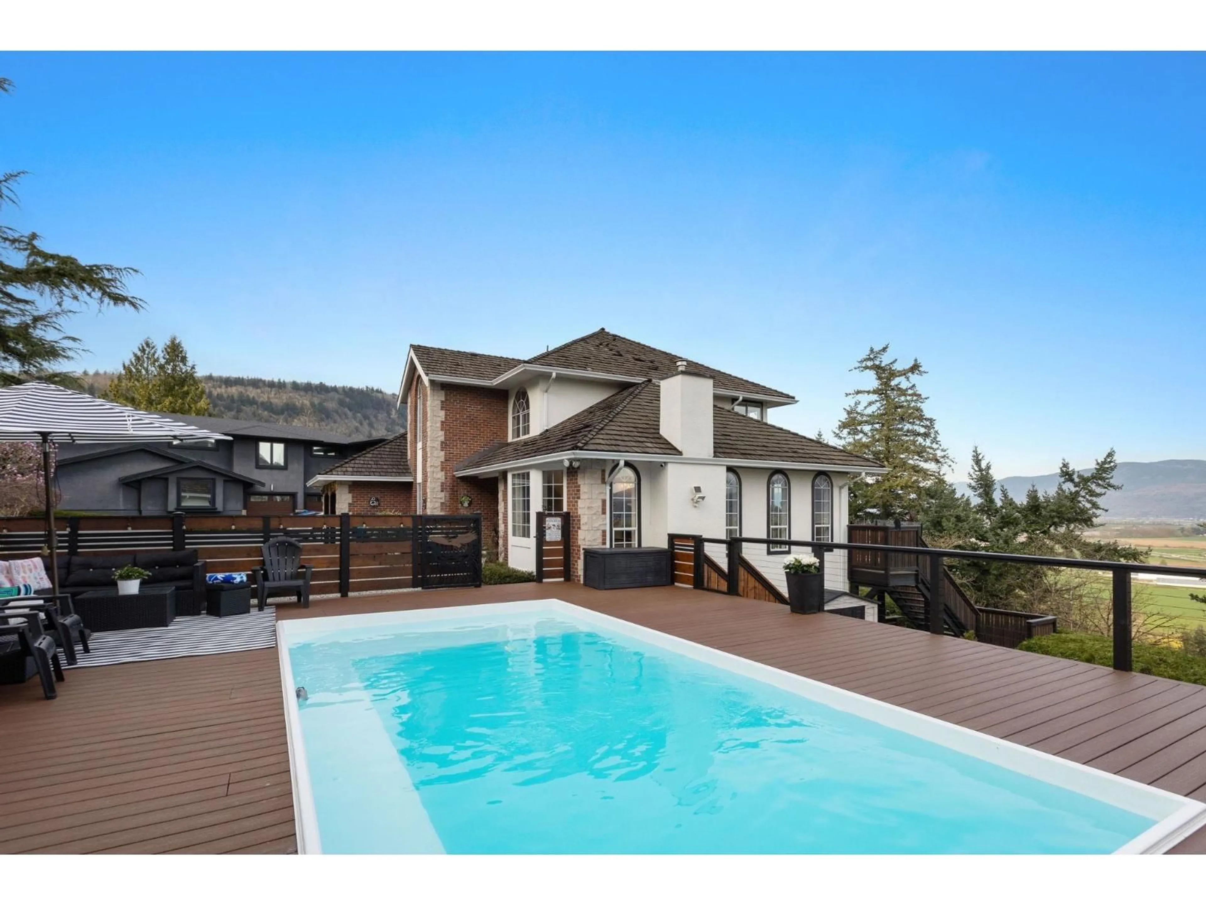 Pool for 35993 EAGLECREST PLACE, Abbotsford British Columbia V3G1E7
