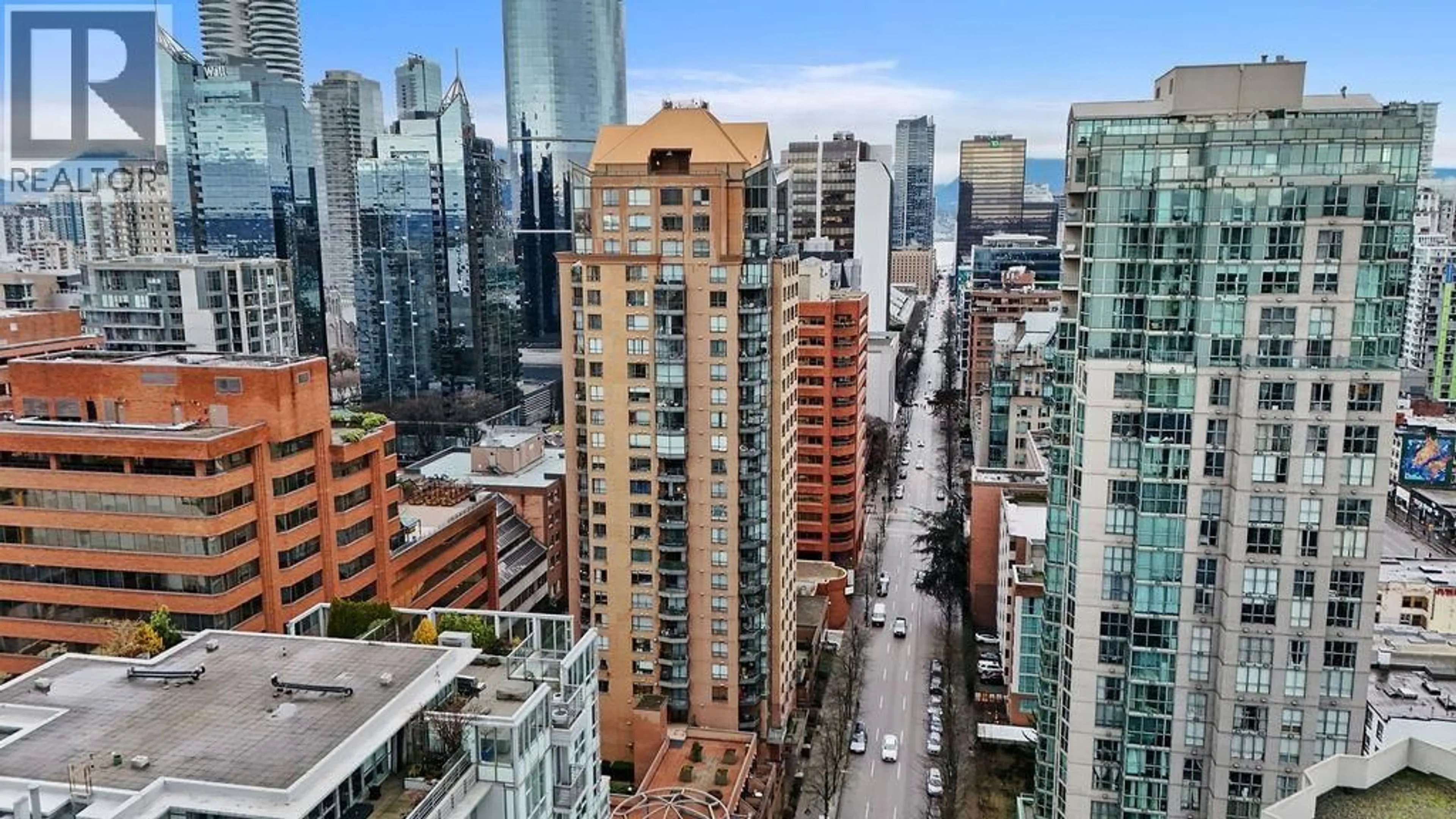 A pic from outside/outdoor area/front of a property/back of a property/a pic from drone, city buildings view from balcony for 609 - 1189 HOWE STREET, Vancouver British Columbia V6Z2X4