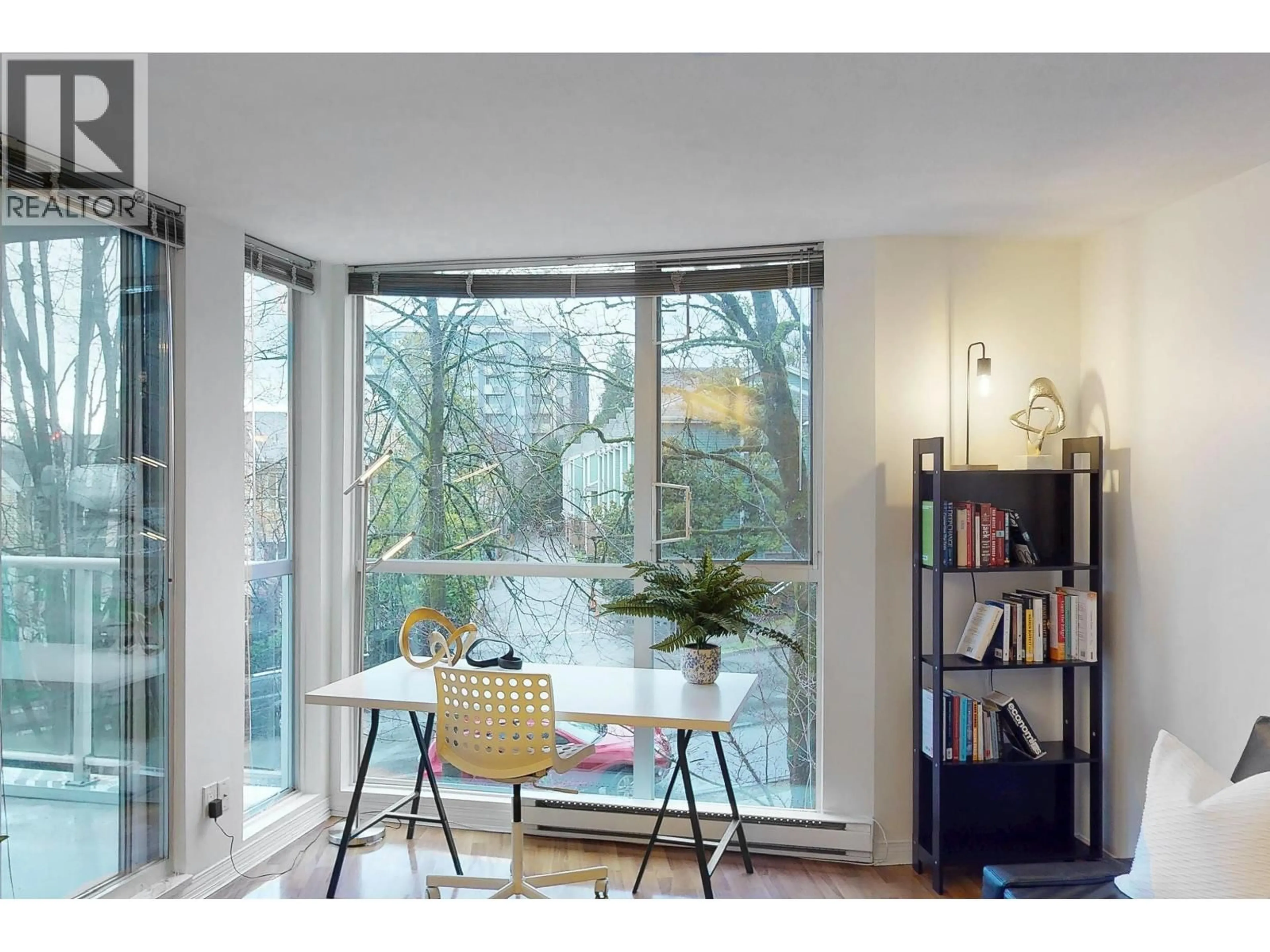 Unknown for 302 - 8420 JELLICOE STREET, Vancouver British Columbia V5S4T1