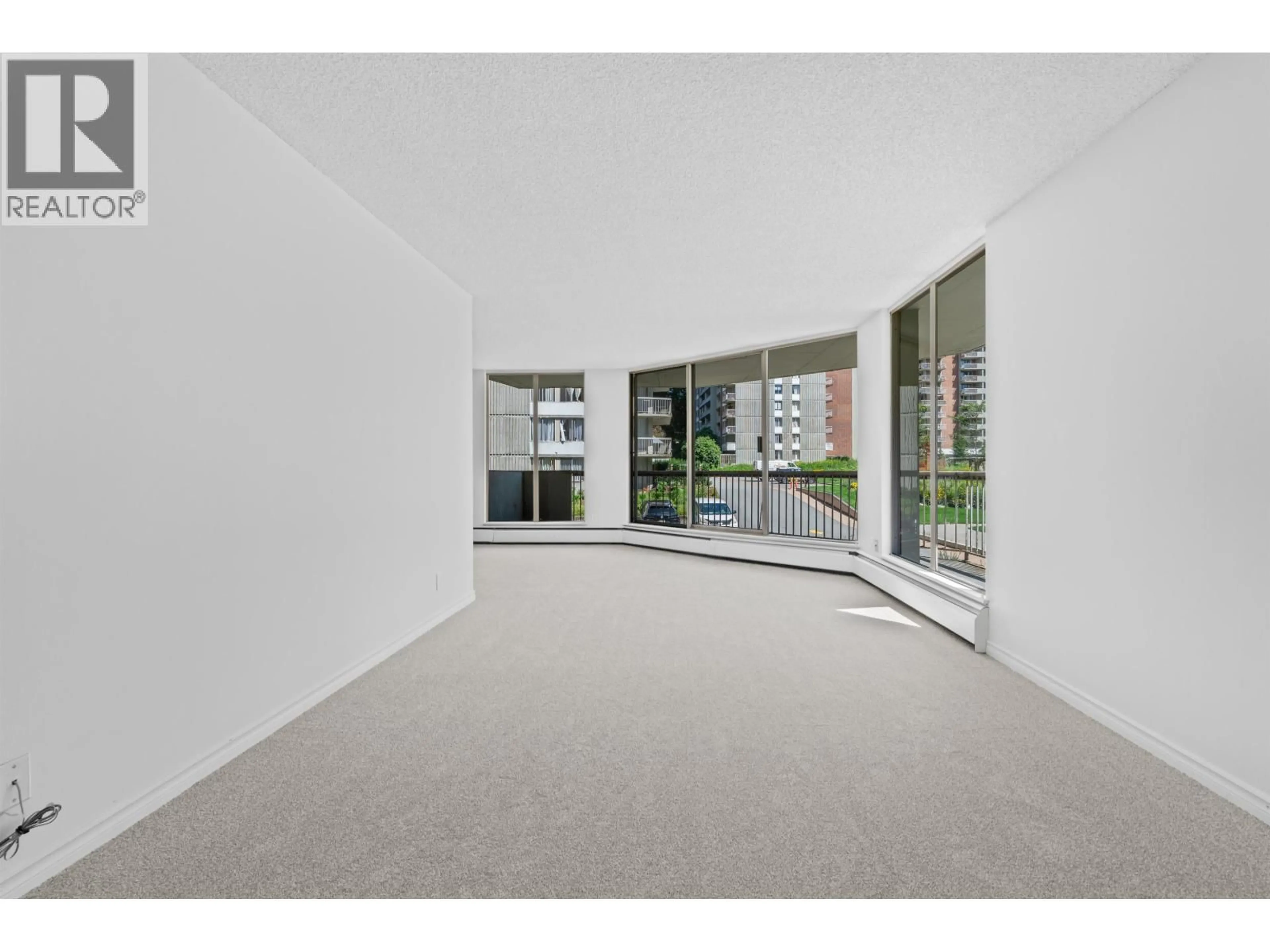 Indoor foyer for 208 - 2024 FULLERTON AVENUE, North Vancouver British Columbia V7P3G4