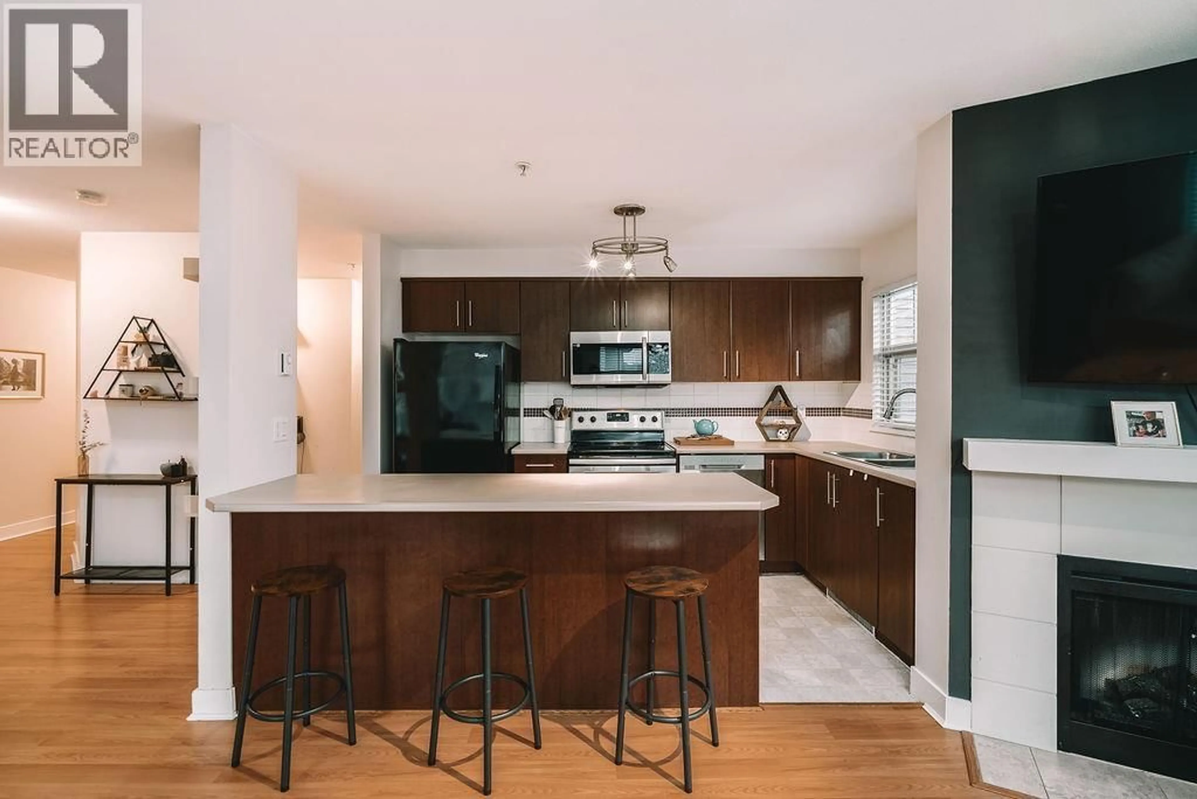 Open concept kitchen, unknown for 317 - 12238 224 STREET, Maple Ridge British Columbia V2X8W5