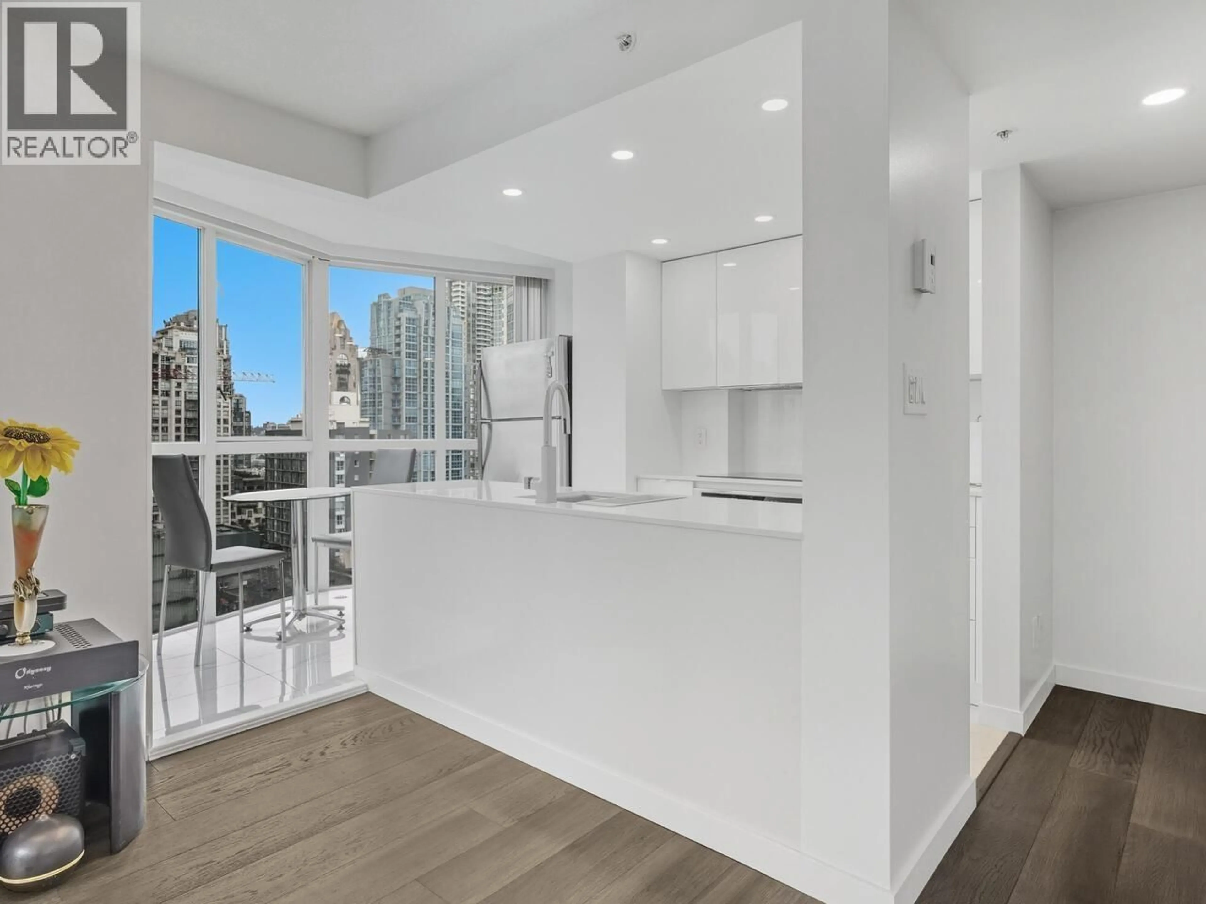 Unknown for 1007 - 1188 HOWE STREET, Vancouver British Columbia V6Z2S8