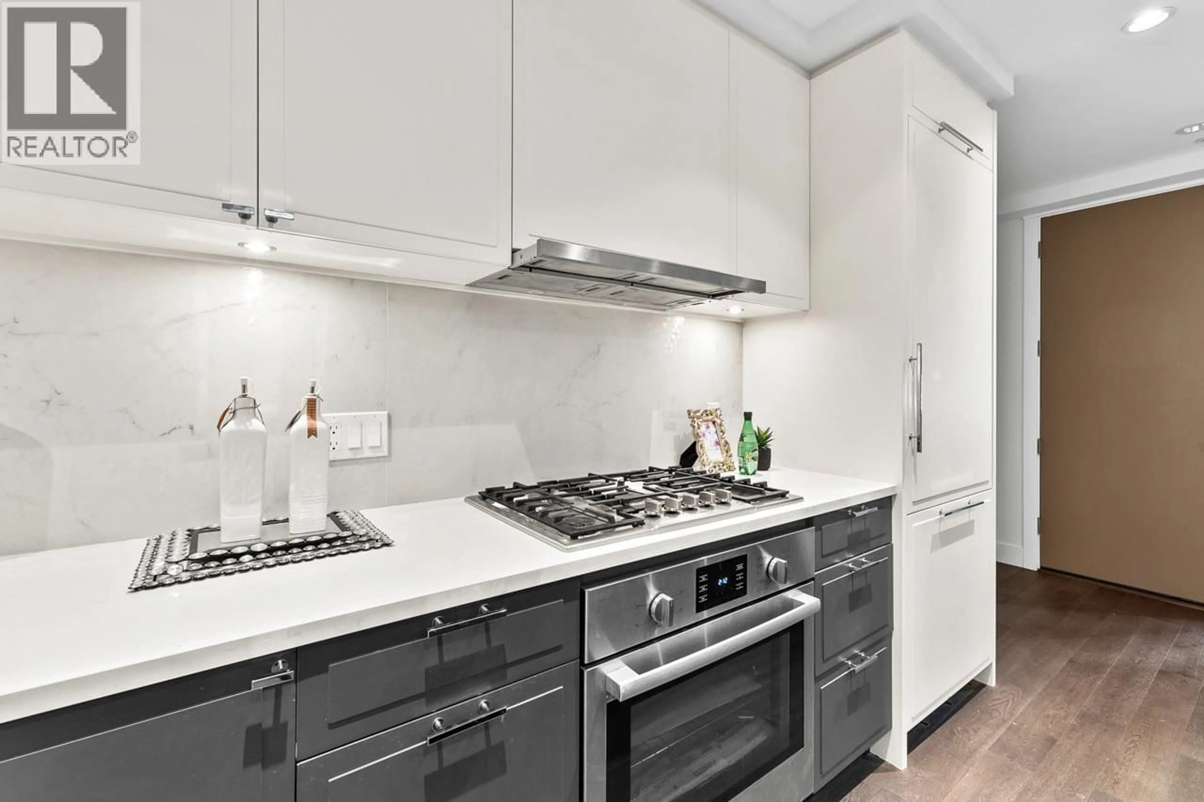 Standard kitchen, unknown for 7599 YUKON STREET, Vancouver British Columbia V5X2Y4