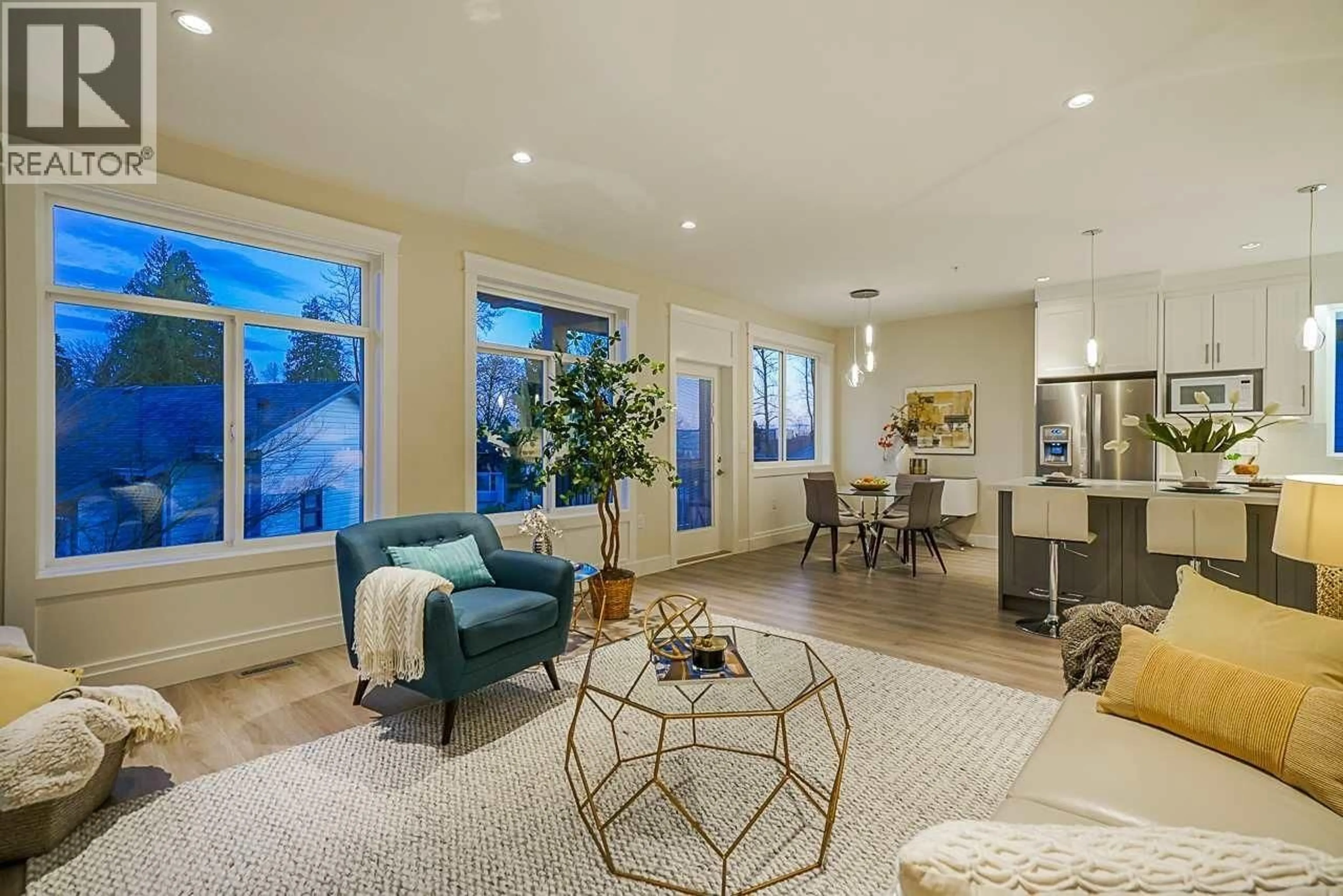 Living room with furniture, unknown for 20180 STANTON AVENUE, Maple Ridge British Columbia V2X0E4