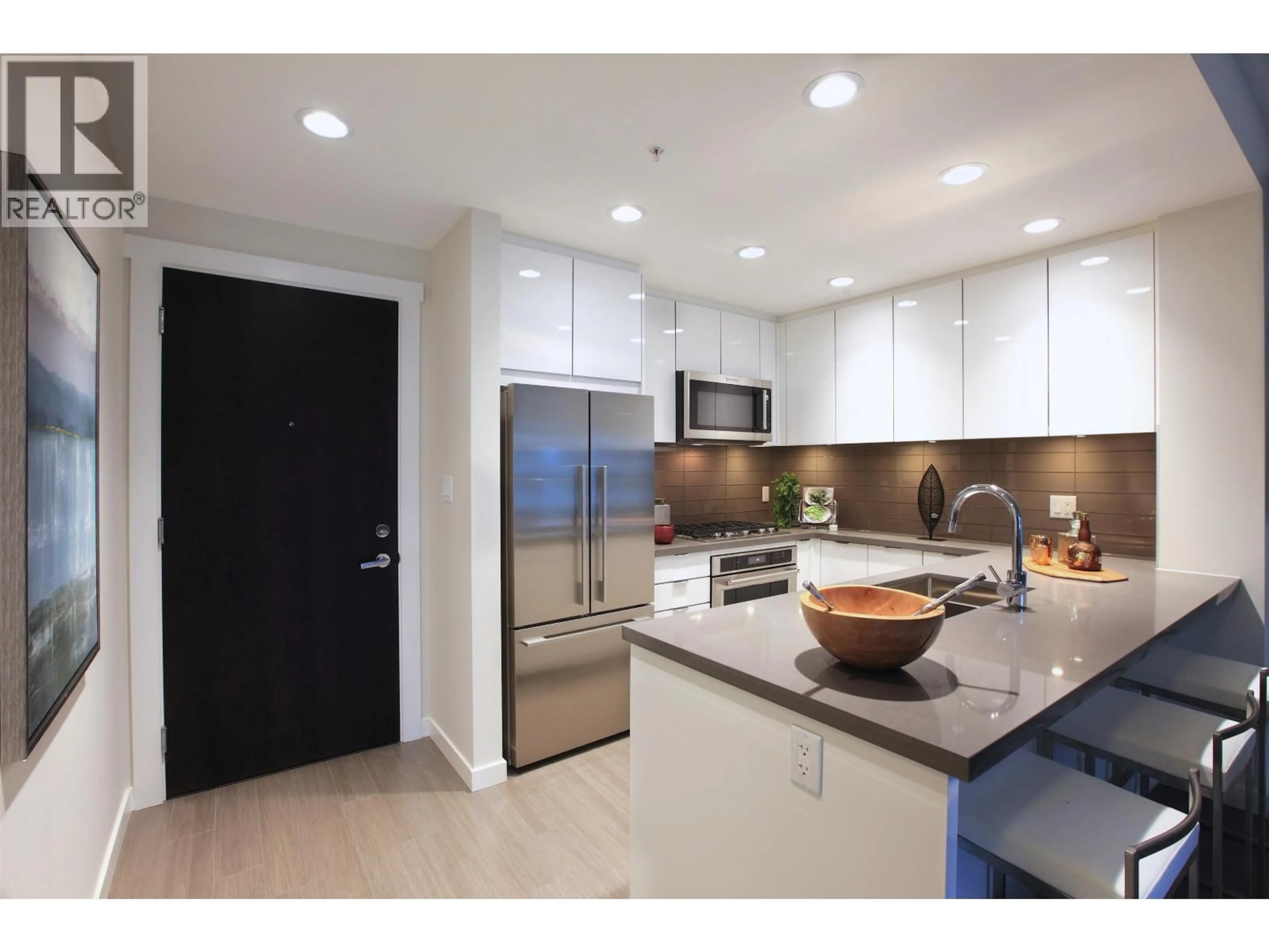 Unknown for 319 - 255 1ST STREET, North Vancouver British Columbia V7M3G8