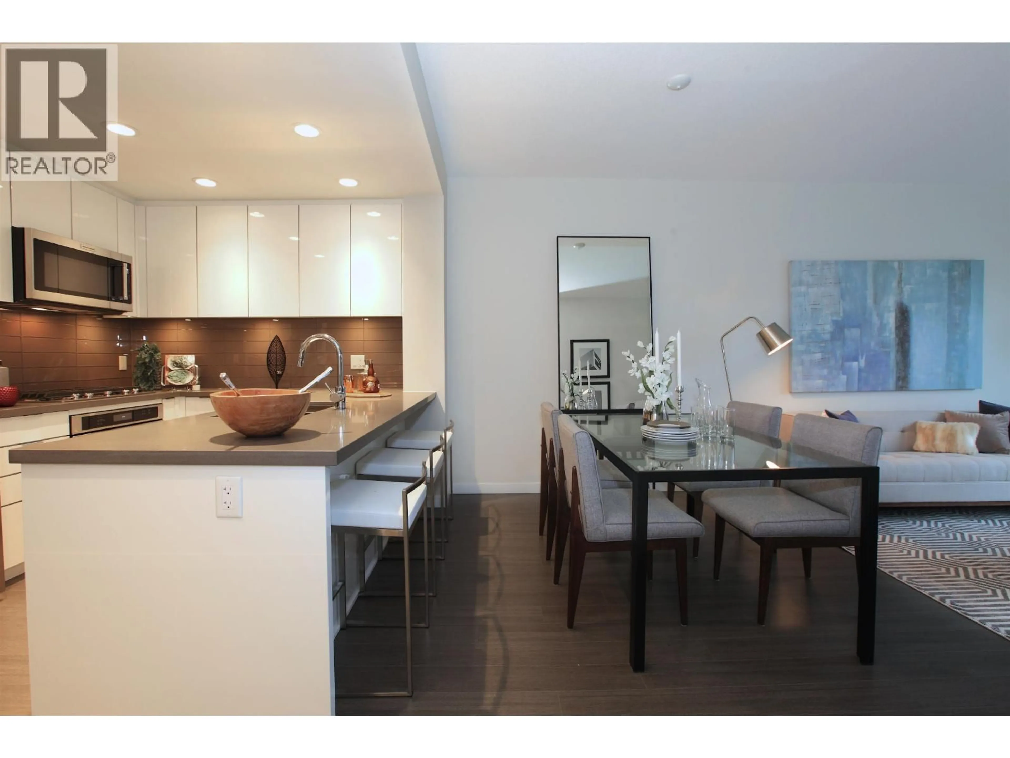 Open concept kitchen, unknown for 319 - 255 1ST STREET, North Vancouver British Columbia V7M3G8