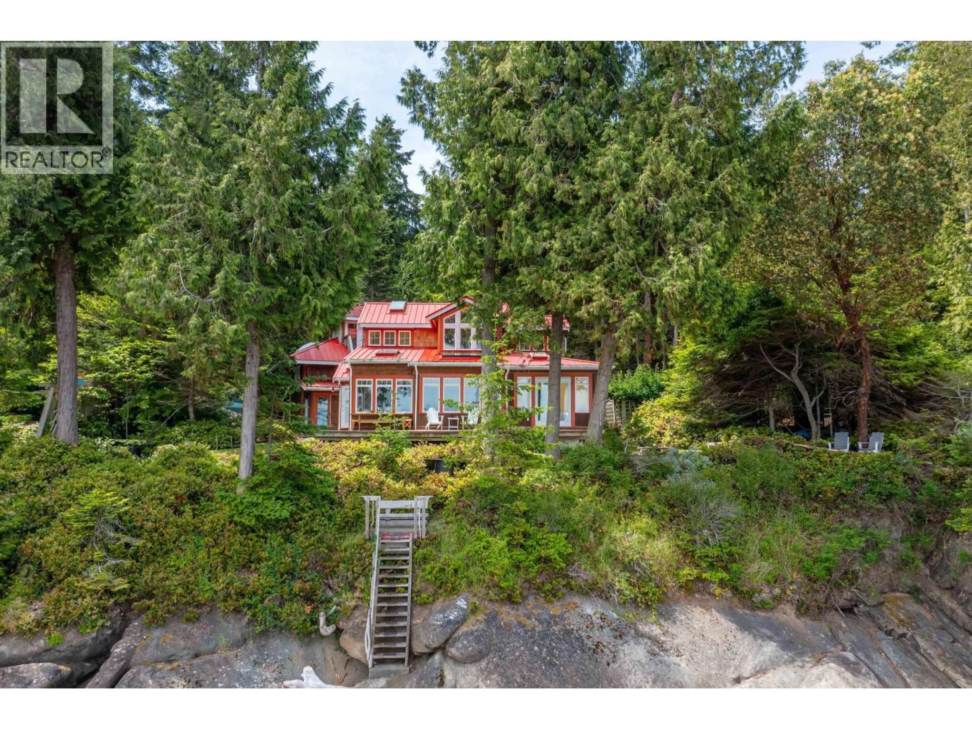 A pic from outside/outdoor area/front of a property/back of a property/a pic from drone, unknown for 105 ISLAND PARK DRIVE, Galiano Island British Columbia V0N1P0
