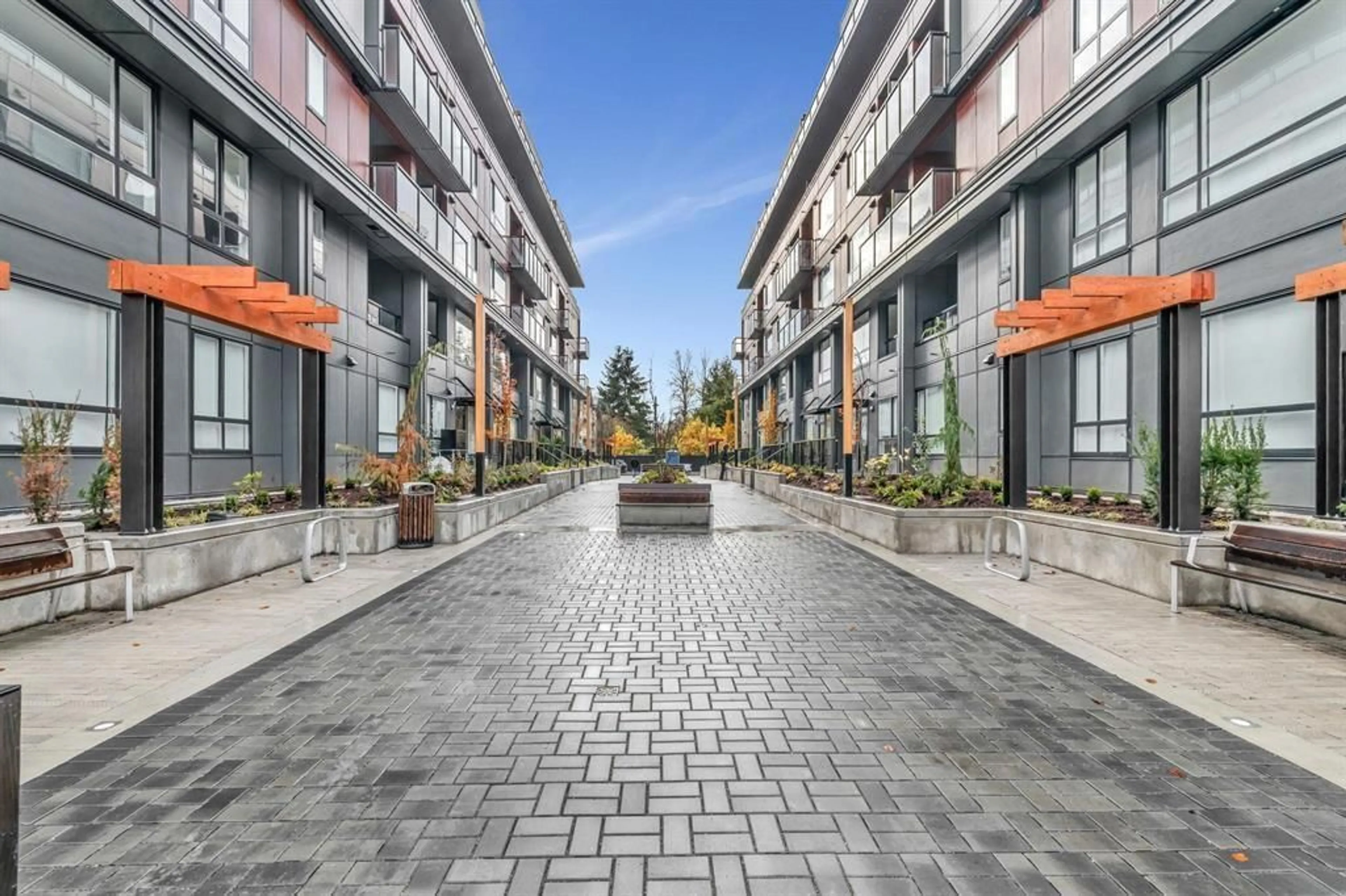 Patio, street for 307 - 13858 108 AVENUE, Surrey British Columbia V3T0T8