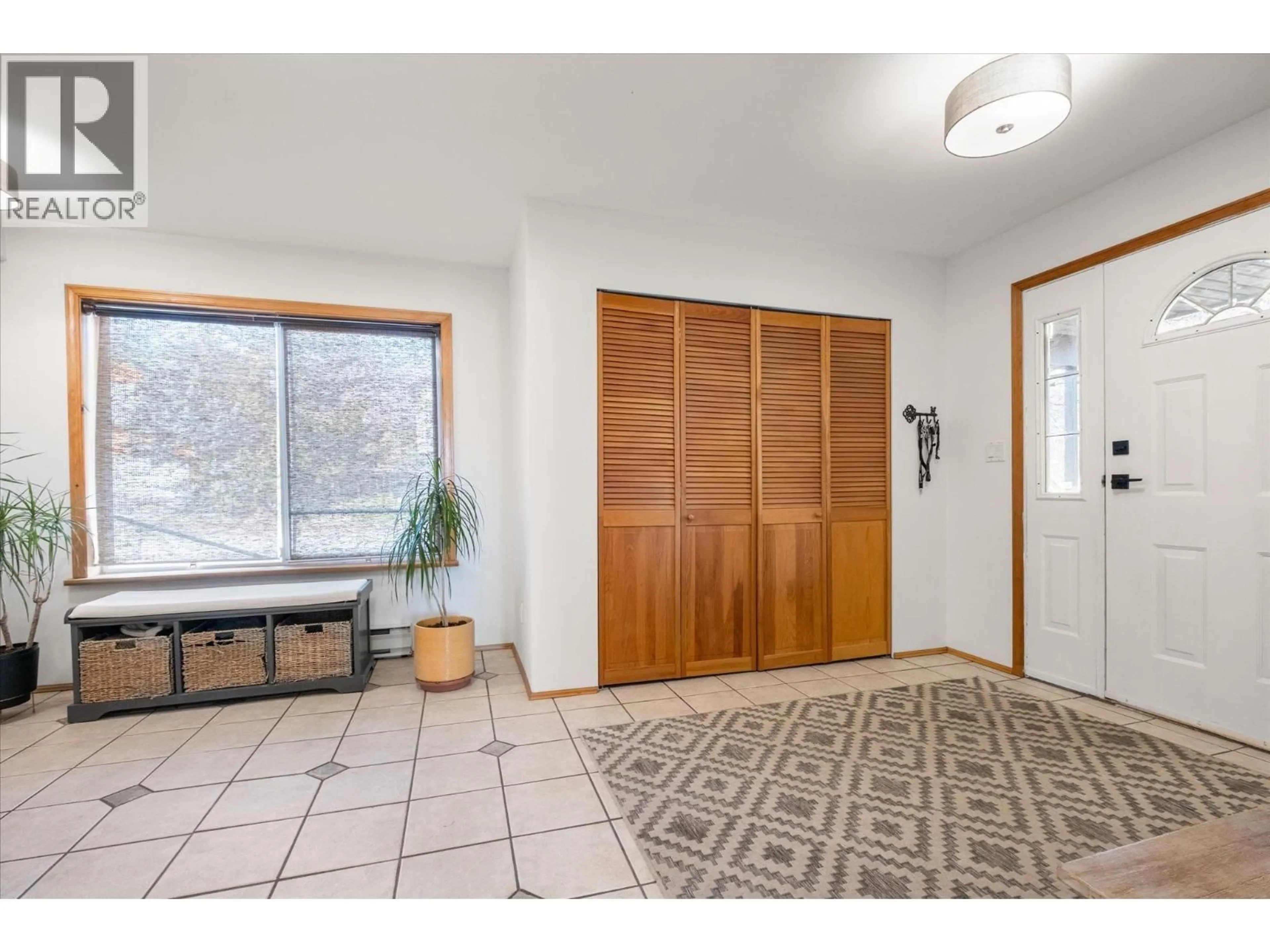 Indoor entryway for 7407 HARROW ROAD, Pemberton British Columbia V0N2L0