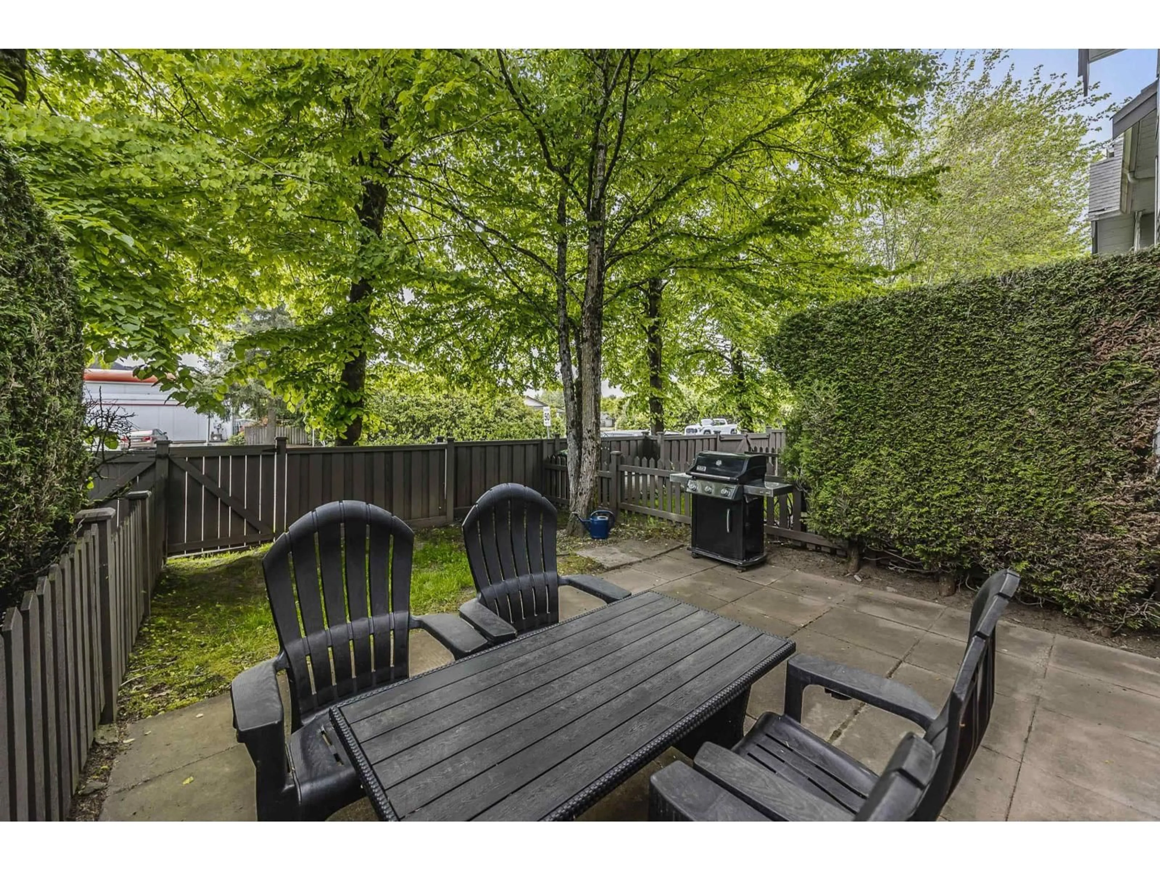 Patio, street for 45 - 6465 184A STREET, Surrey British Columbia V3S8X9