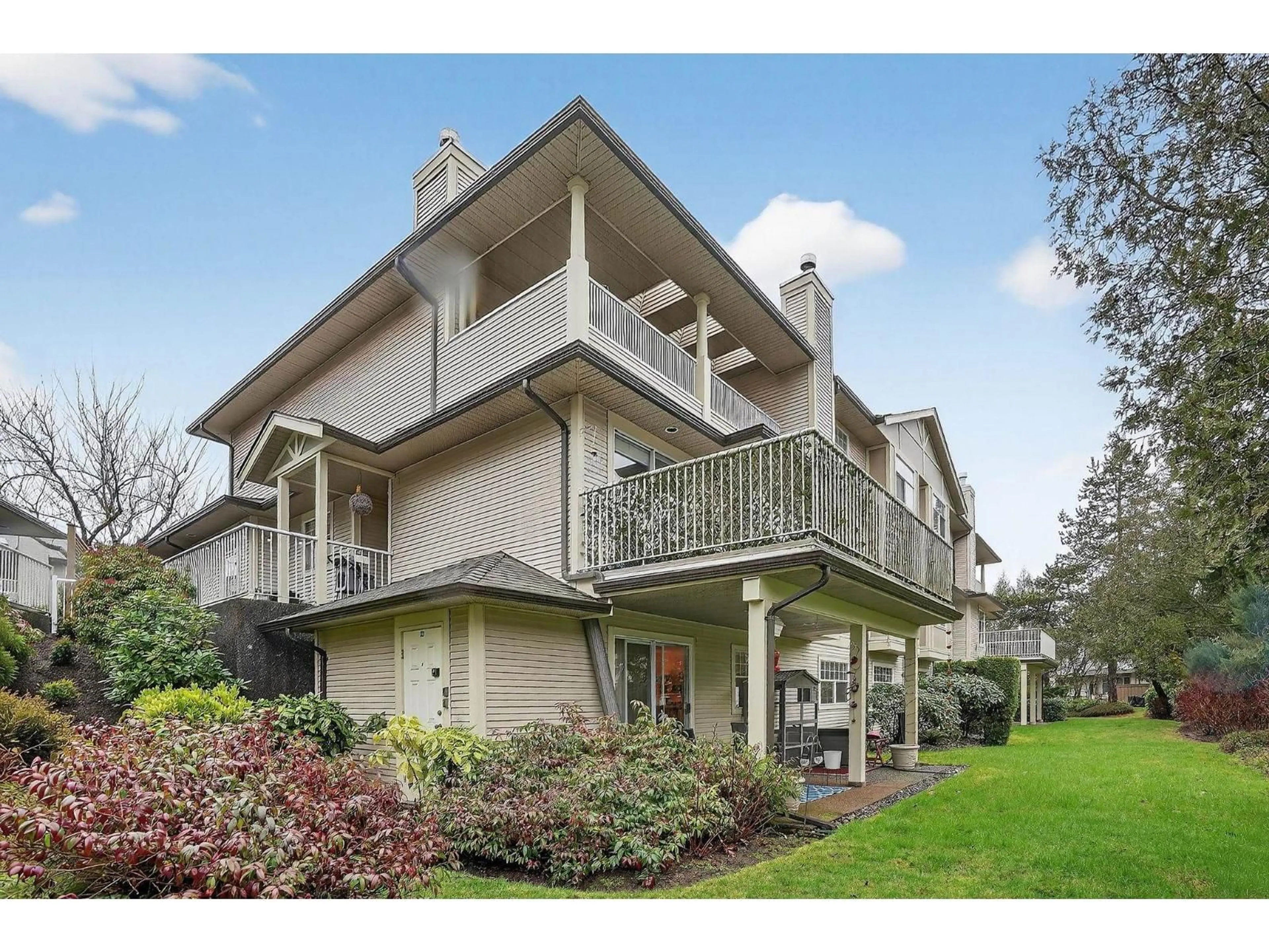 Home with vinyl exterior material, water/lake/river/ocean view for 186 - 20391 96 AVENUE, Langley British Columbia V1M2L2