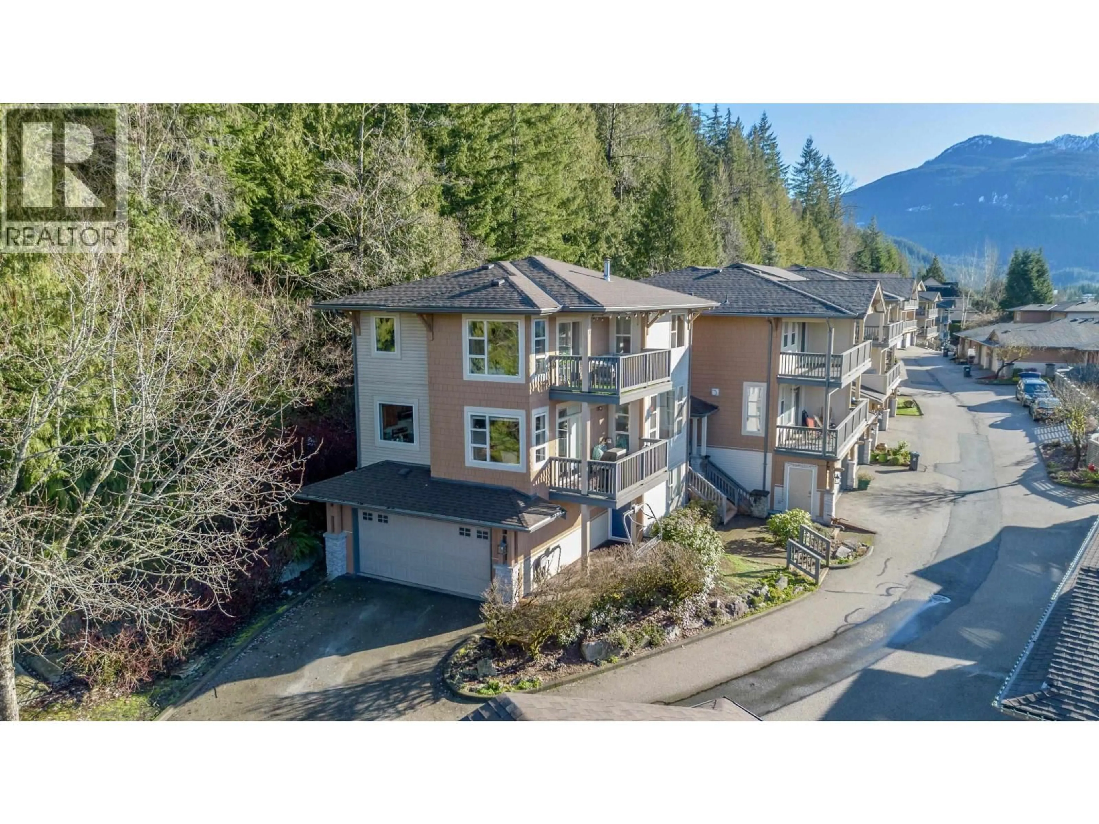 A pic from outside/outdoor area/front of a property/back of a property/a pic from drone, mountain view for 34 - 1026 GLACIER VIEW DRIVE, Squamish British Columbia V8B0G1