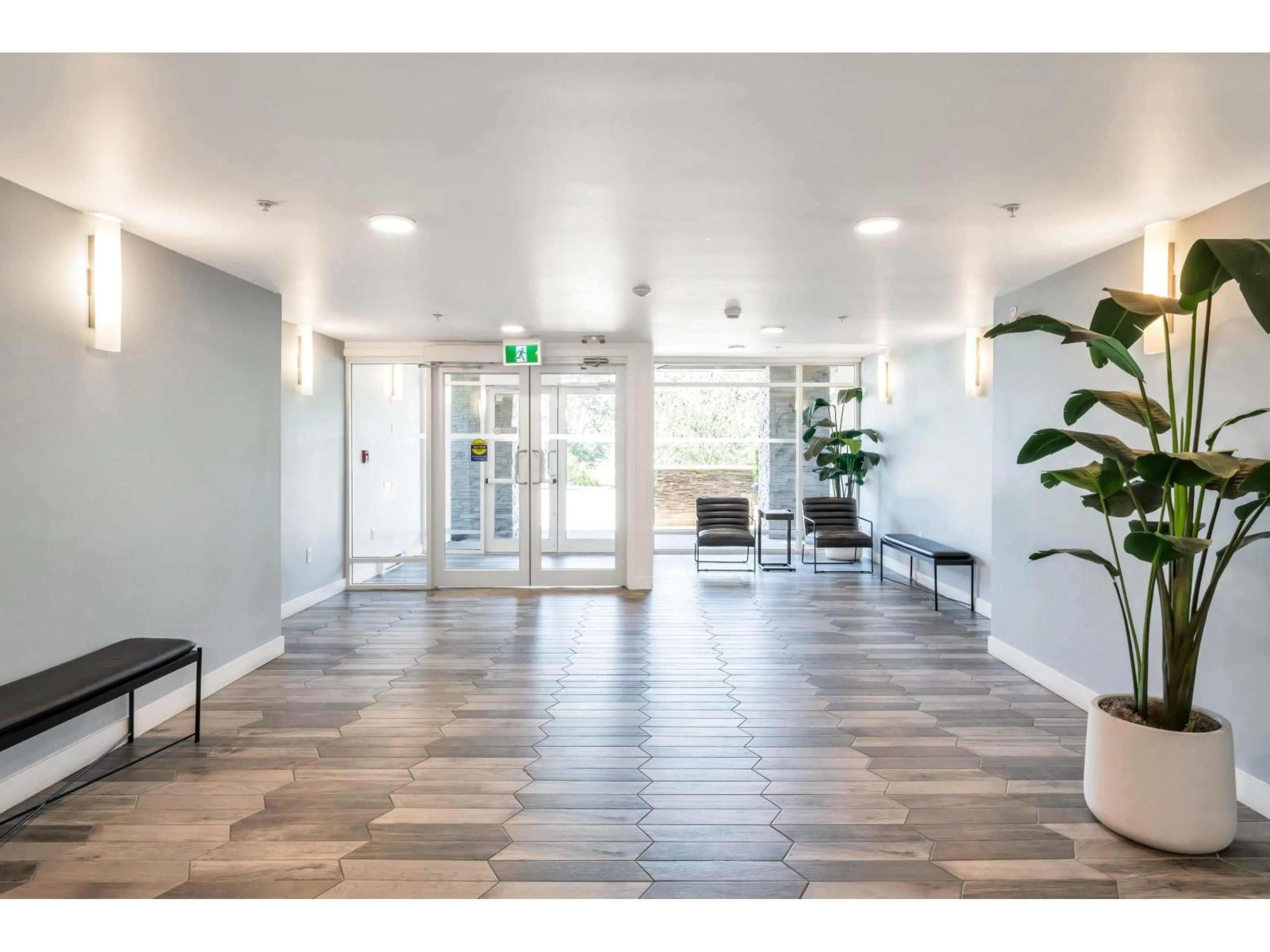 Indoor foyer for 510 - 7809 209 STREET, Langley British Columbia V2Y3N6