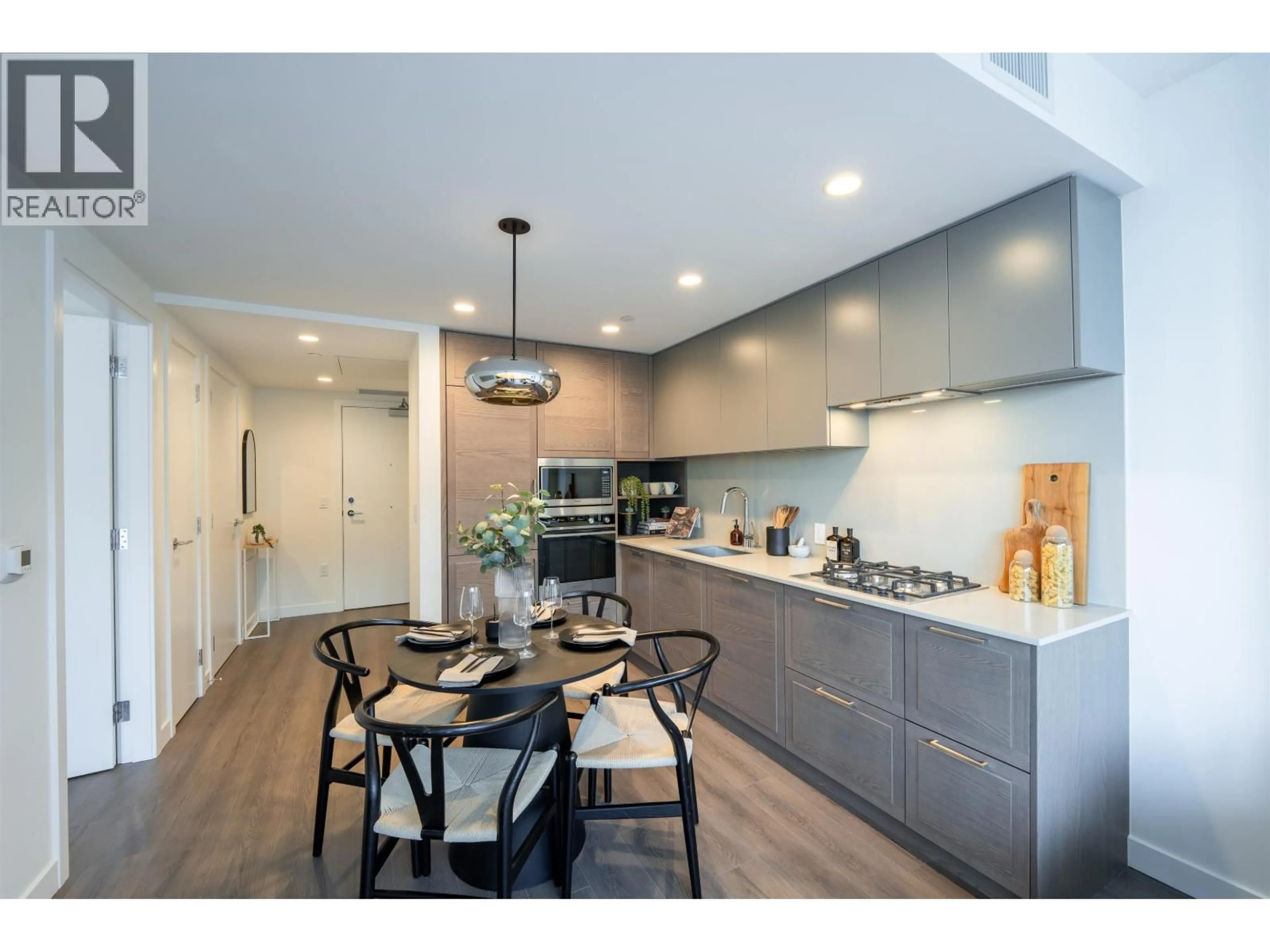 Open concept kitchen, wood/laminate floor for 1304 - 5685 HALLEY AVENUE, Burnaby British Columbia V5H2P8