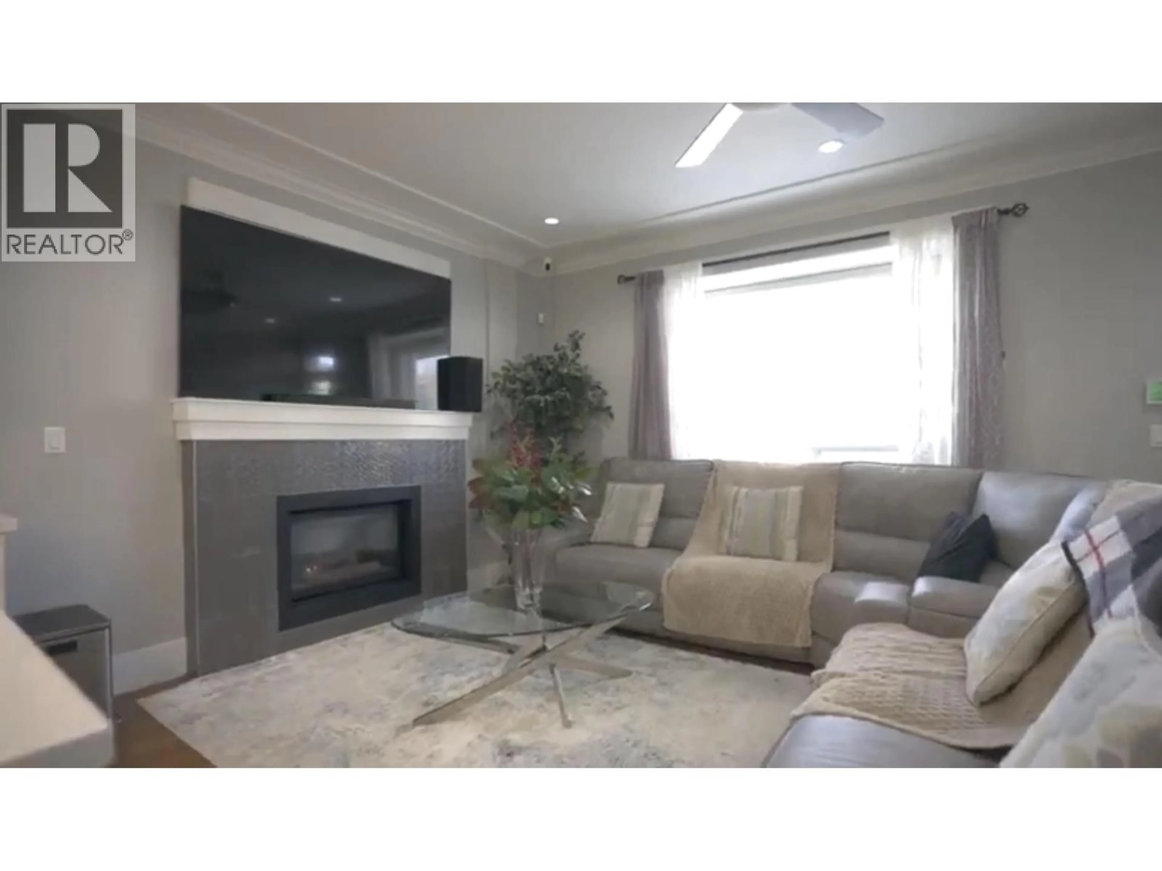 Living room with furniture, unknown for 24073 102 AVENUE, Maple Ridge British Columbia V2W1J1