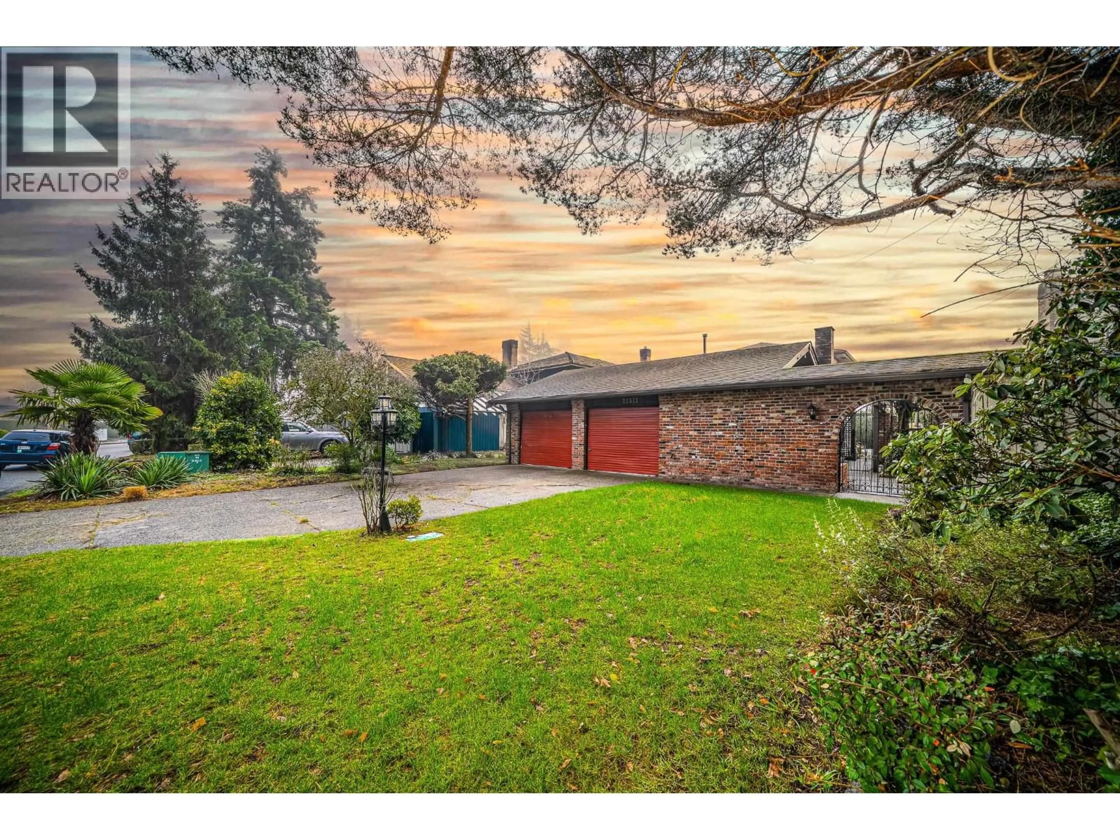 A pic from outside/outdoor area/front of a property/back of a property/a pic from drone, street for 11511 TRUMPETER DRIVE, Richmond British Columbia V7E3X3