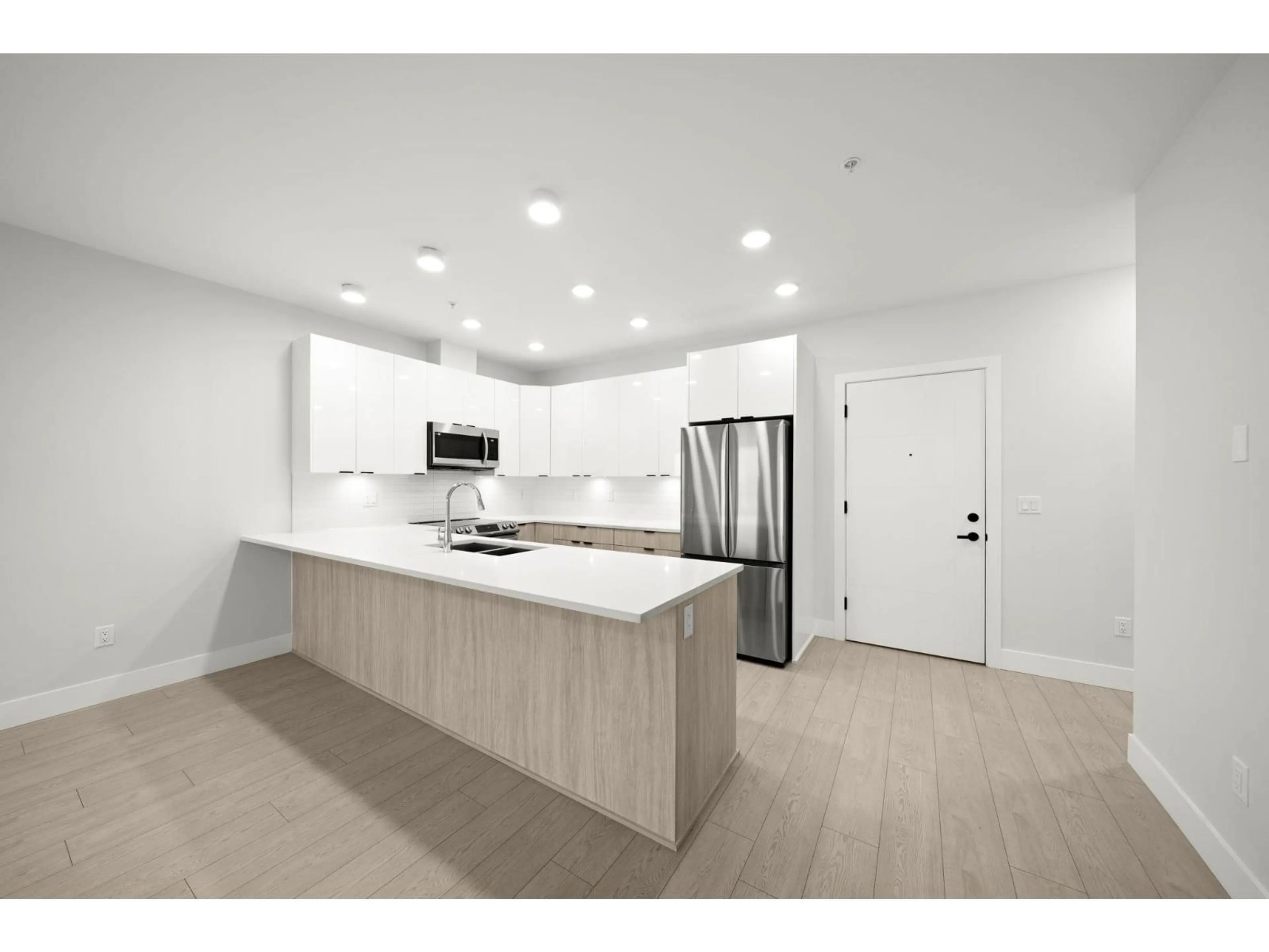 Open concept kitchen, unknown for 520 - 20360 LOGAN AVENUE, Langley British Columbia V3A0P5