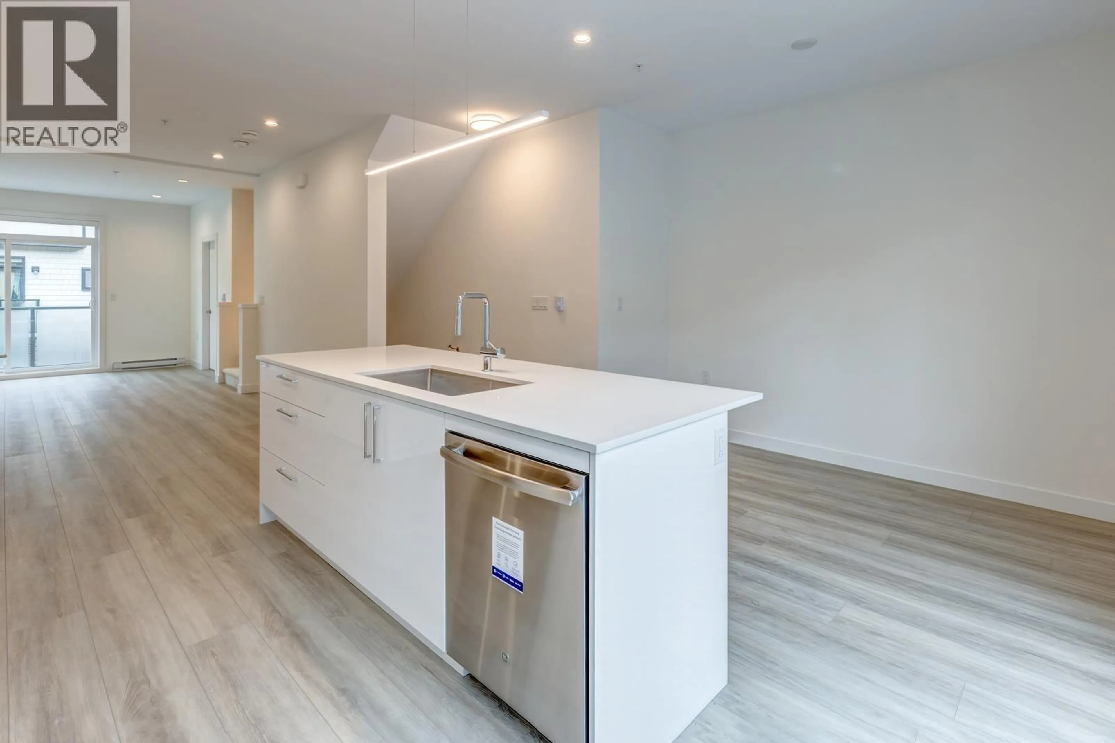 Open concept kitchen, unknown for 54 - 4337 BOUNDARY ROAD, Richmond British Columbia V6V1S8